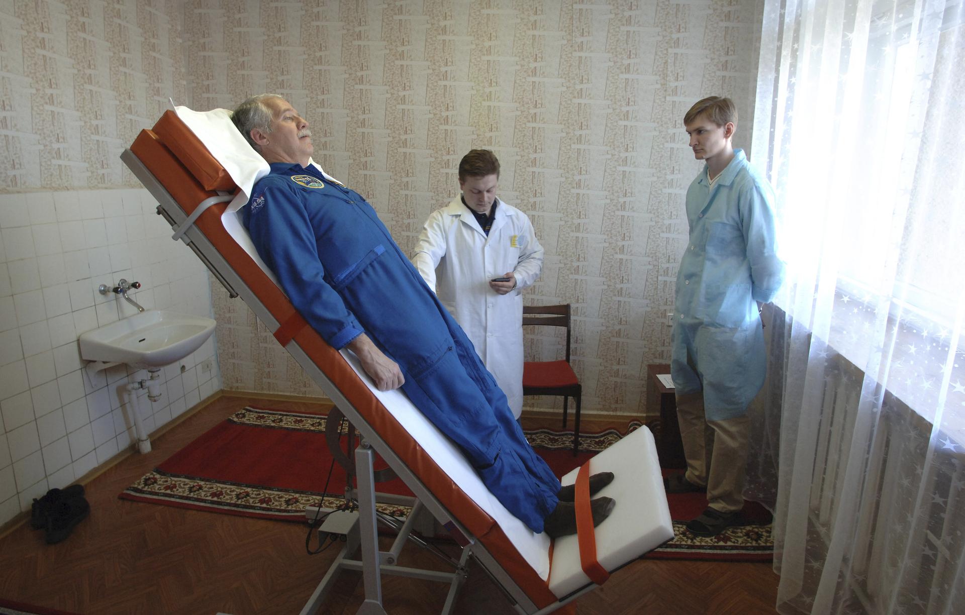 Expedition 11 Preflight