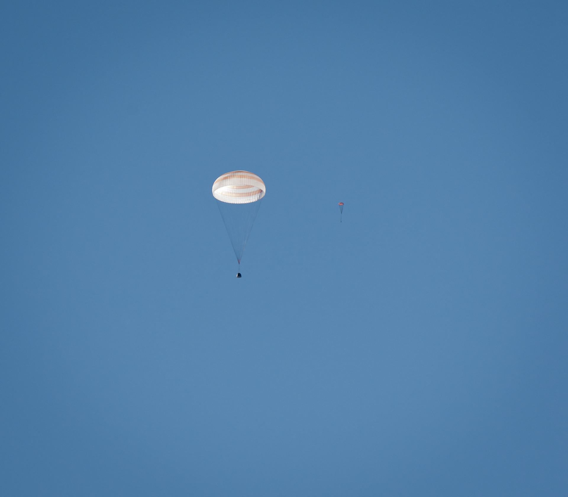 Expedition 28 Landing