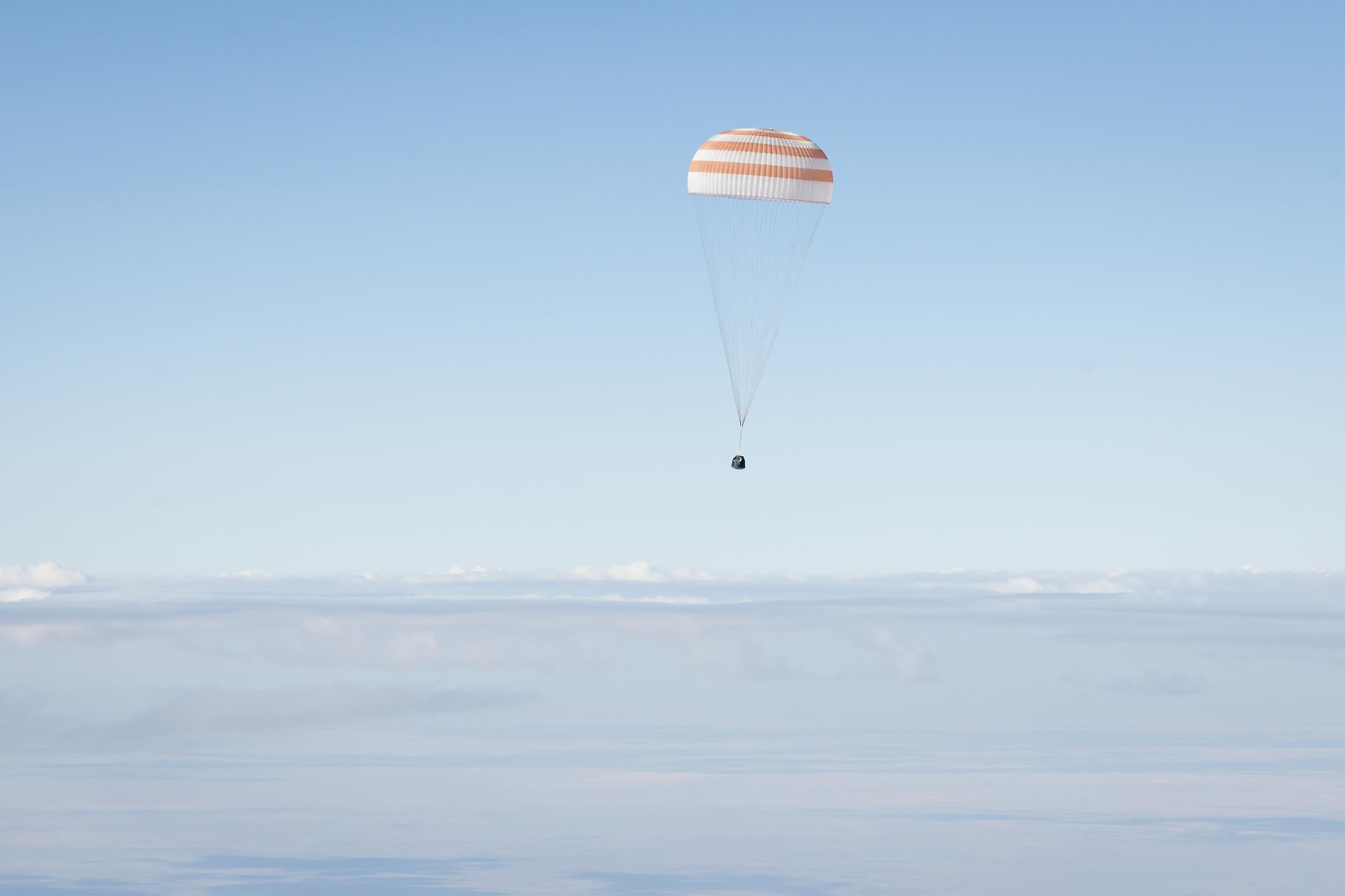 Expedition 28 Landing