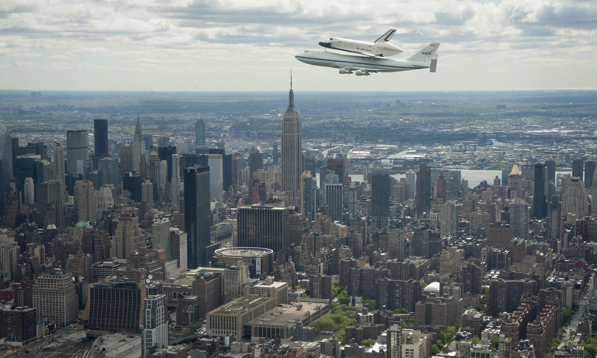 Shuttle Enterprise Flight to New York