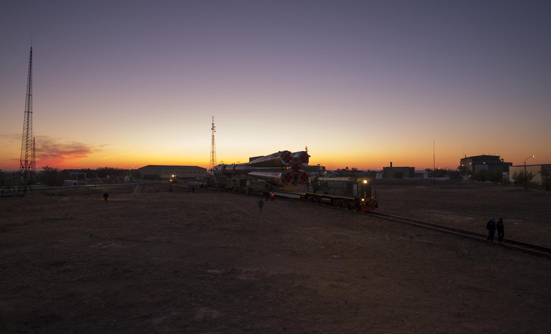 Expedition 33 Soyuz Rollout