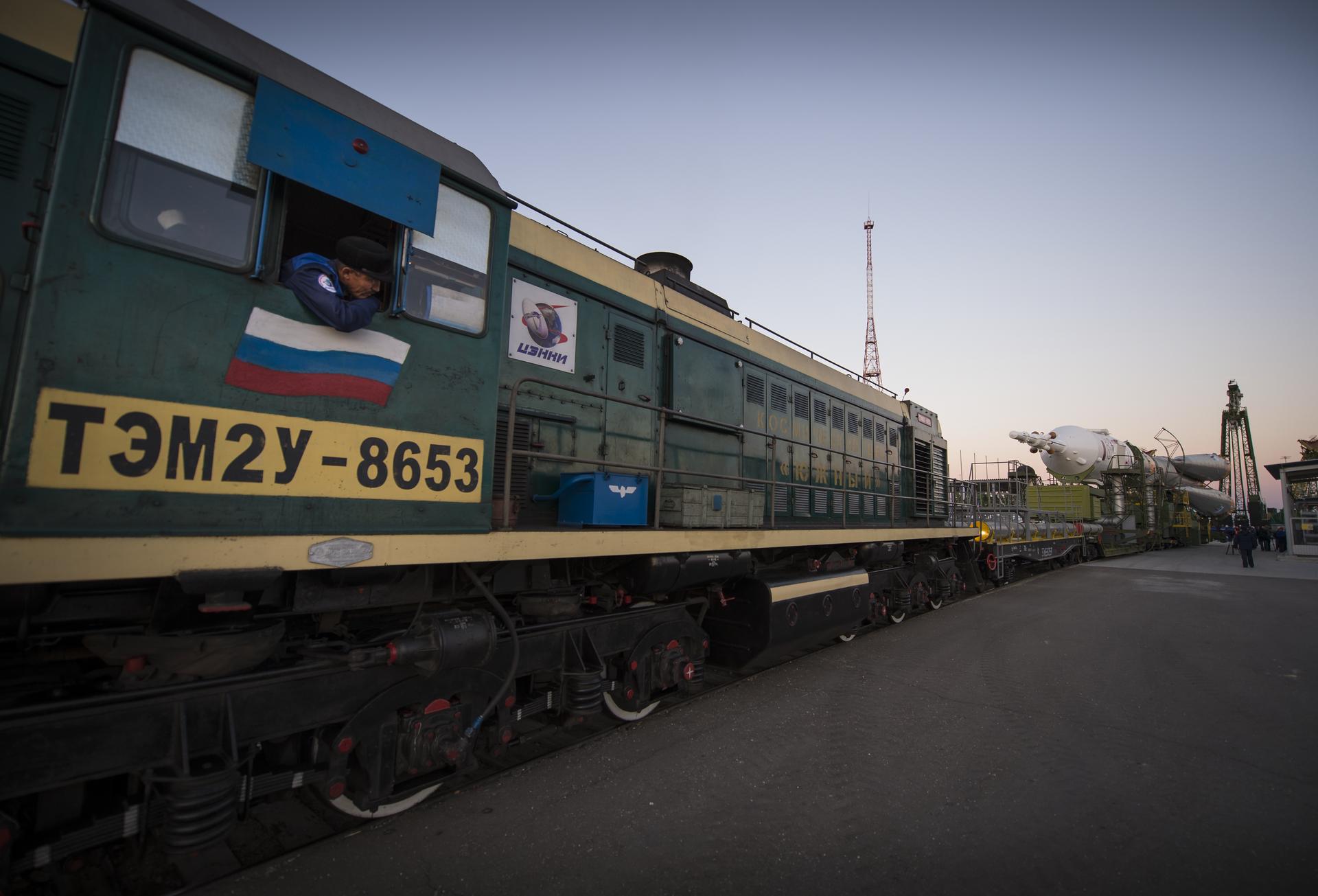 Expedition 33 Soyuz Rollout