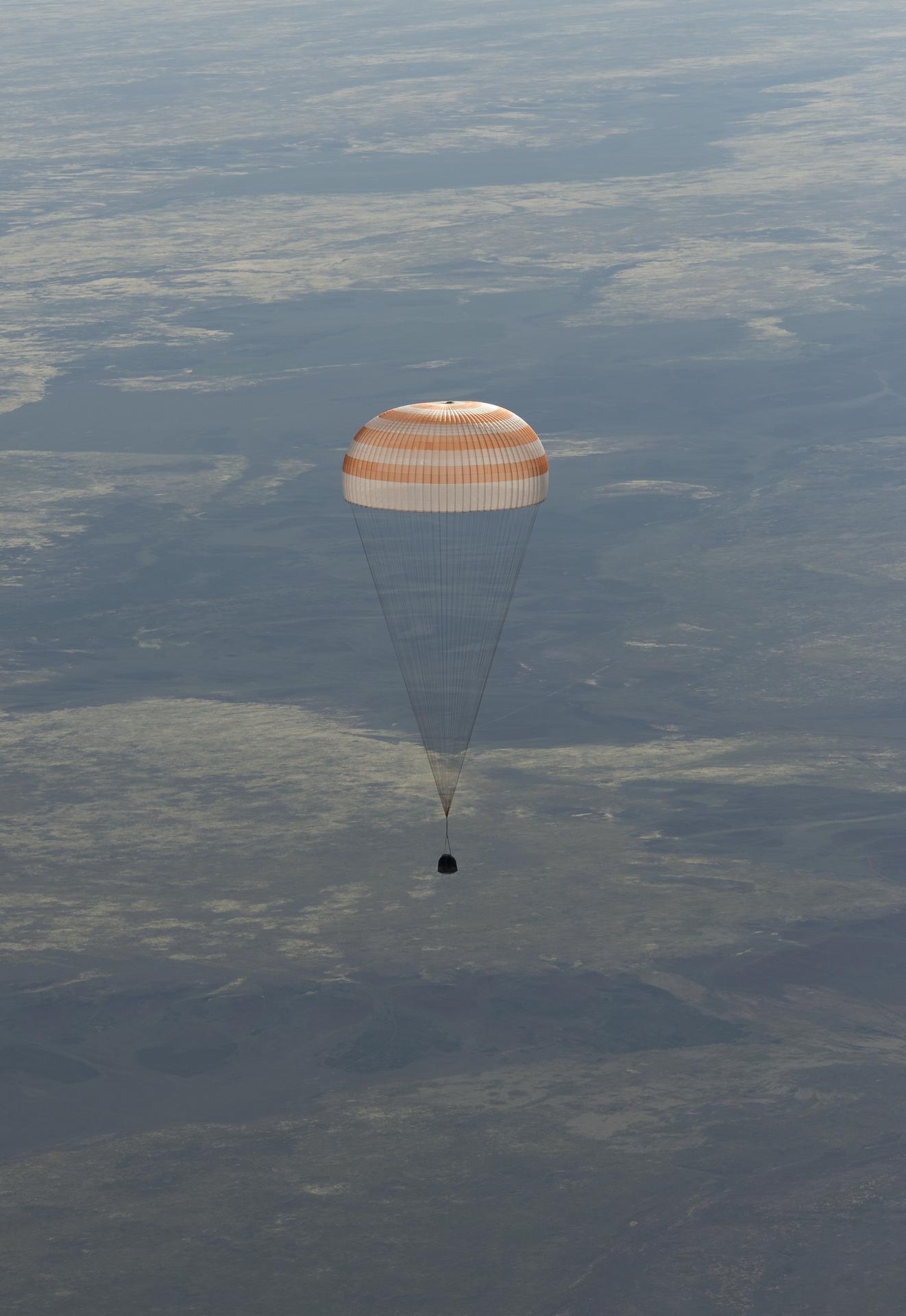 Expedition 35 Landing