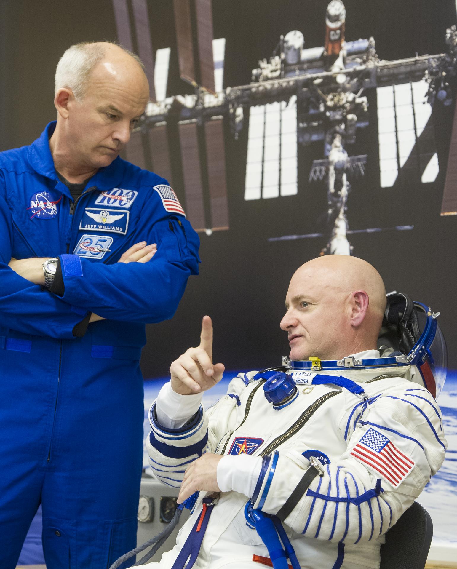 Expedition 43 Preflight