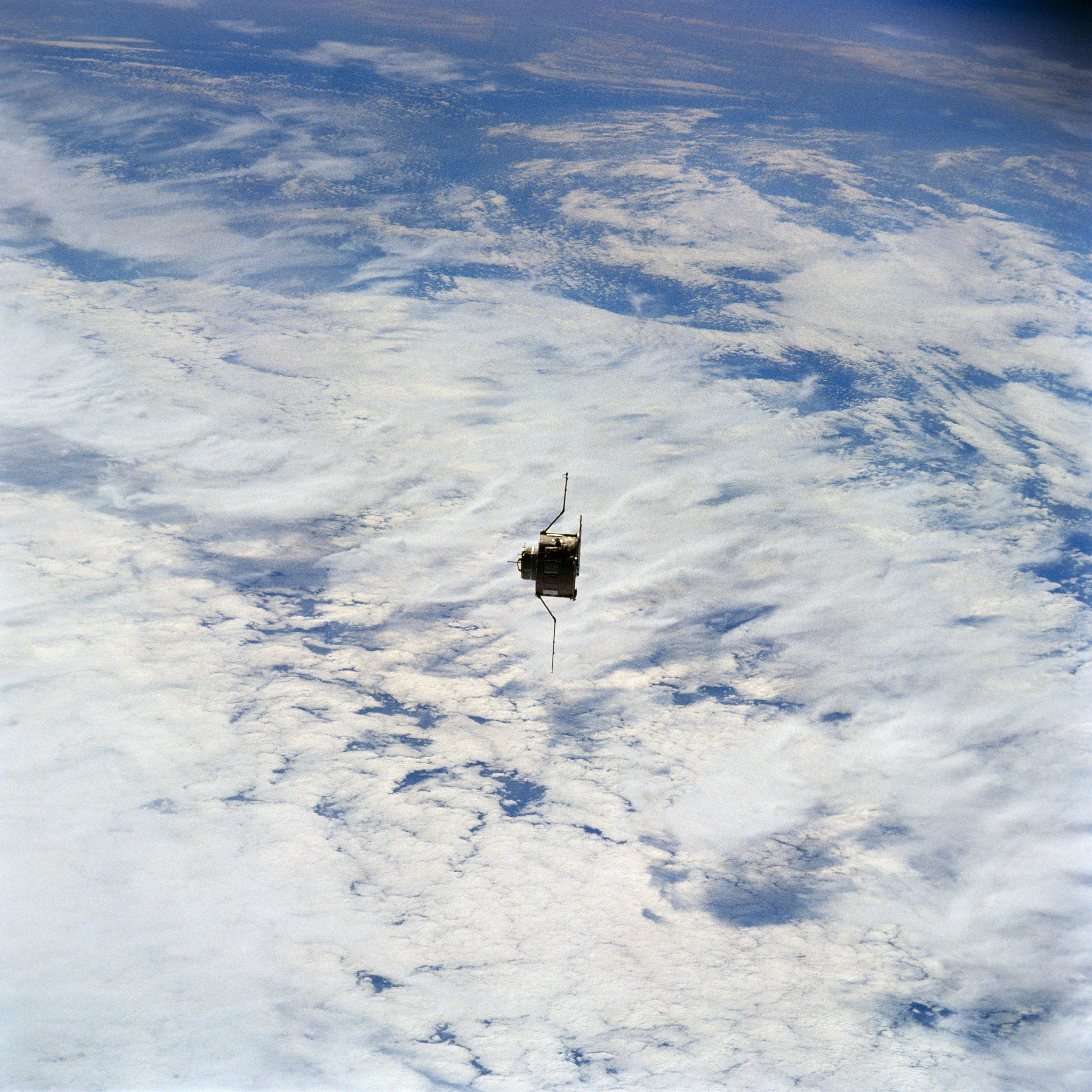 Plasma Diagnostics Package (PDP) drifts in space