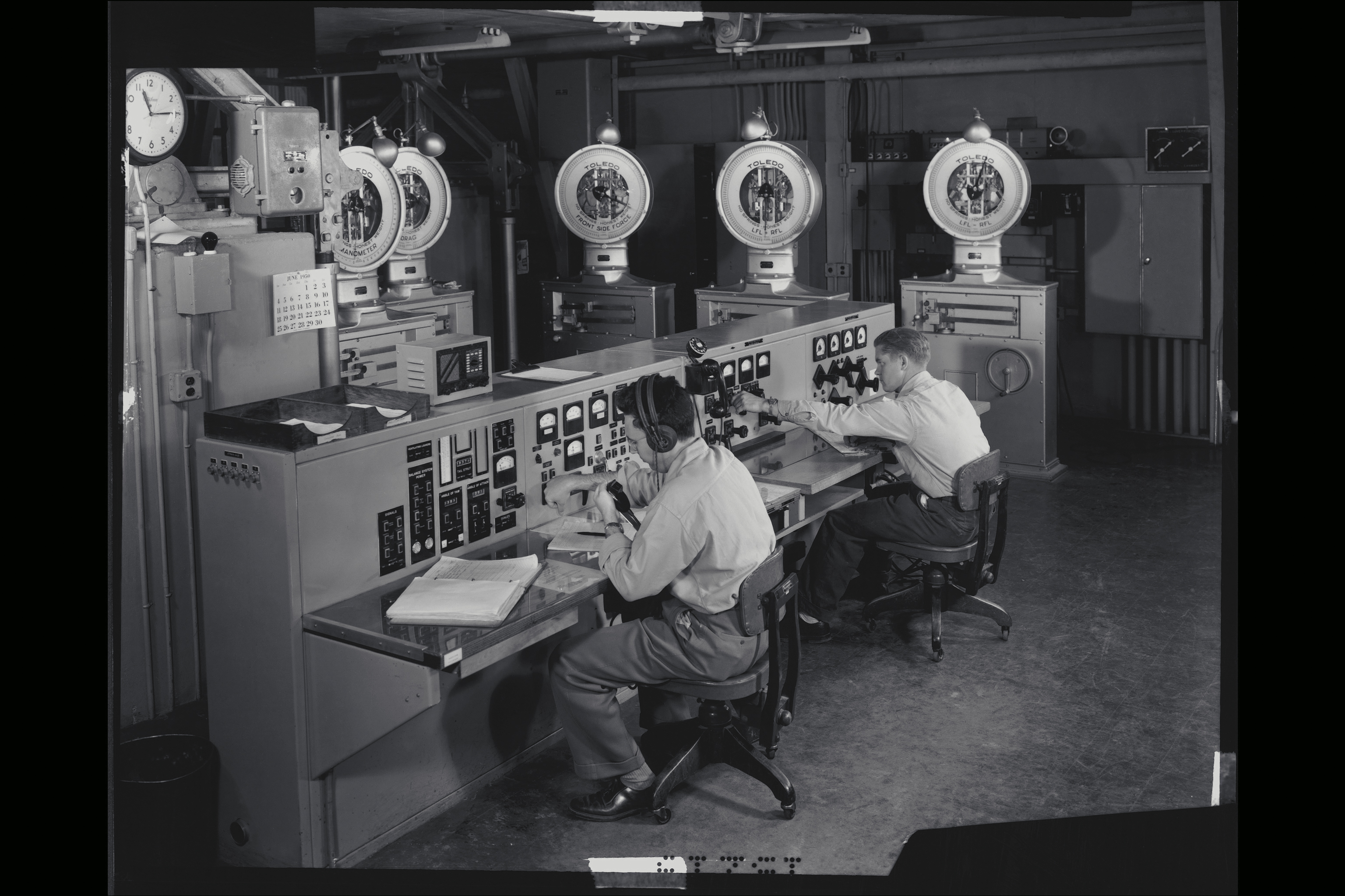 A-15219. Balance House for the 40x80-foot Wind Tunnel Control Room.