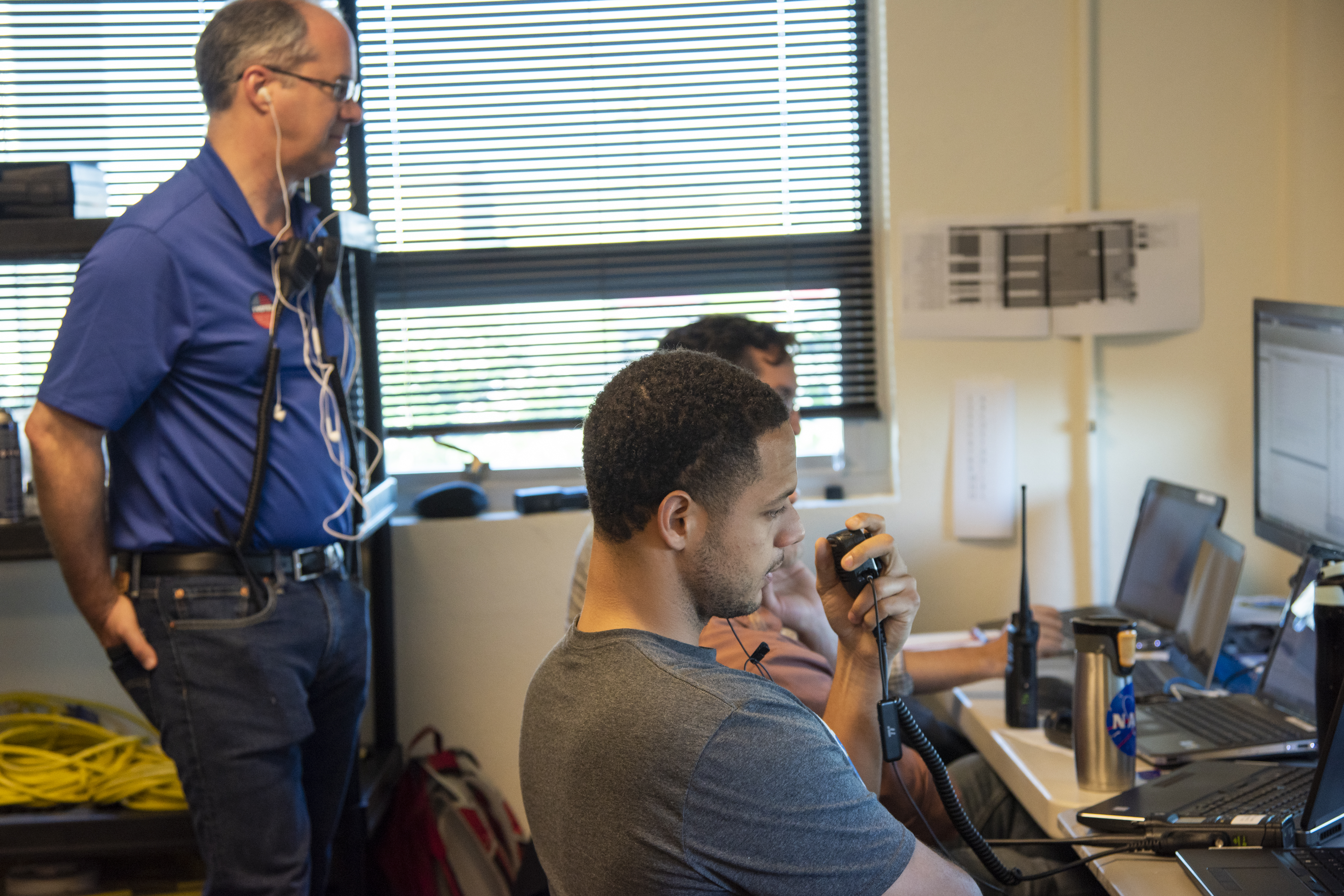 QSF18 Field Research Team Monitors Data from Flight