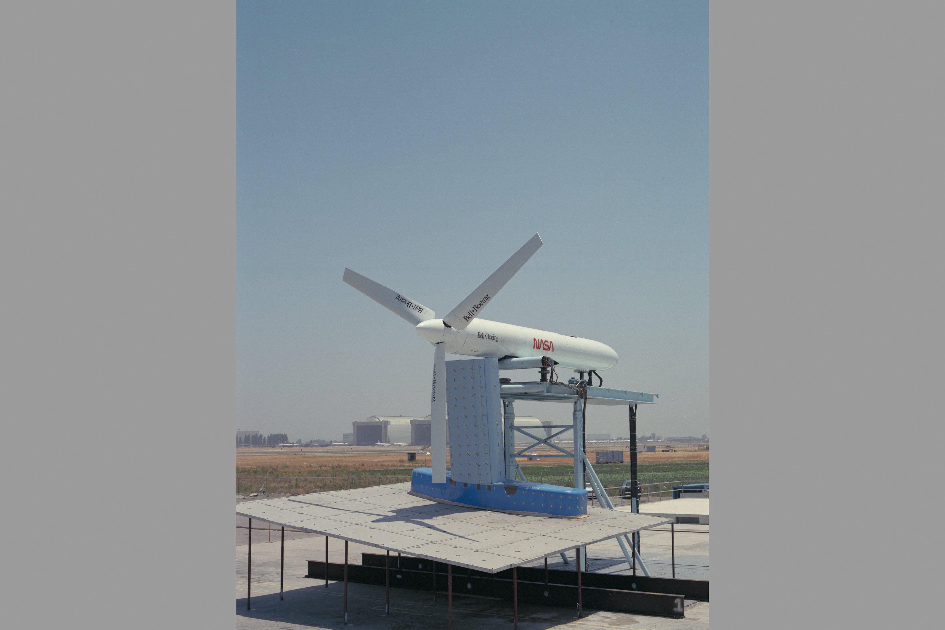 ARC-1976-AC84-0176-26