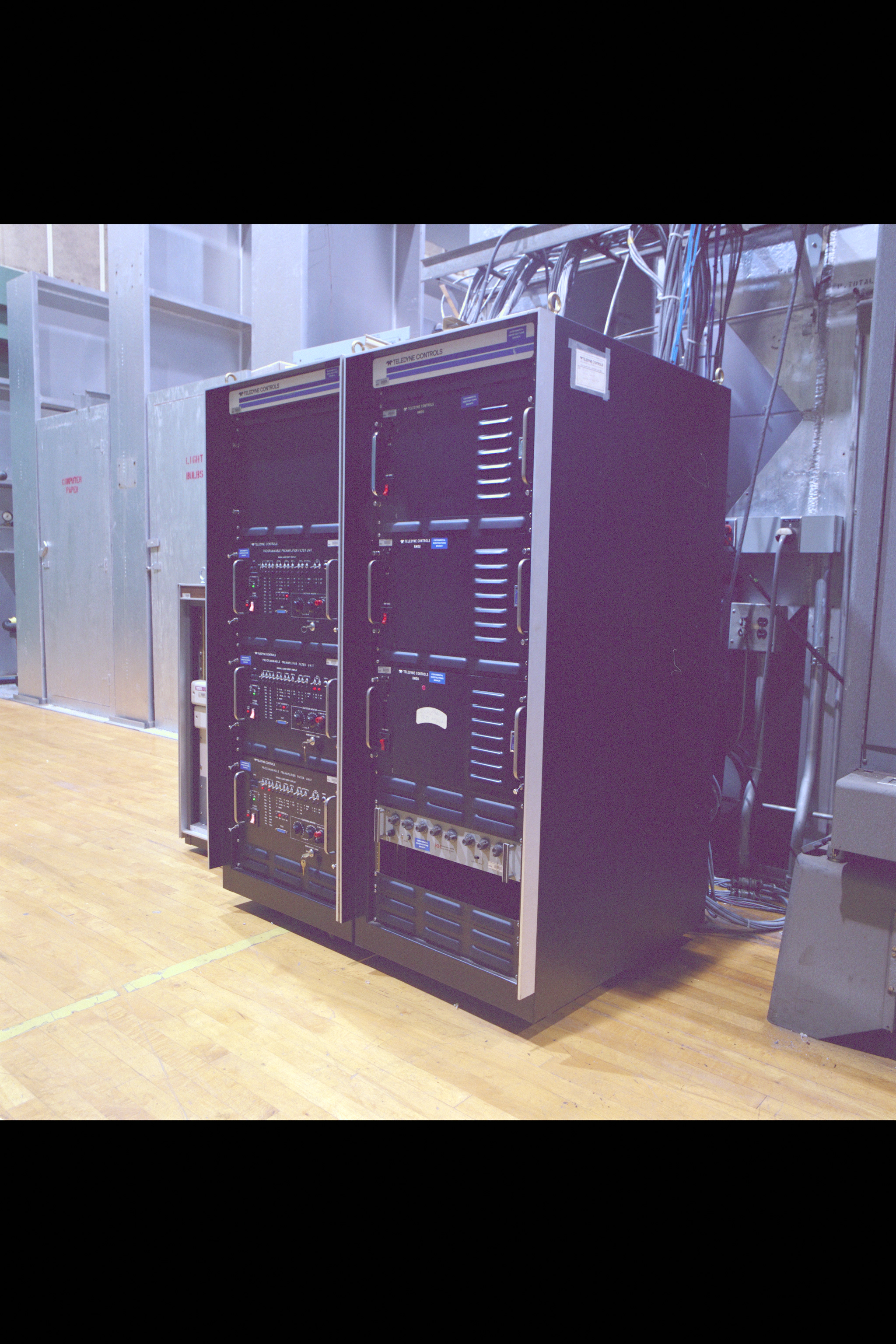 ARC-1985-AC85-0443-1