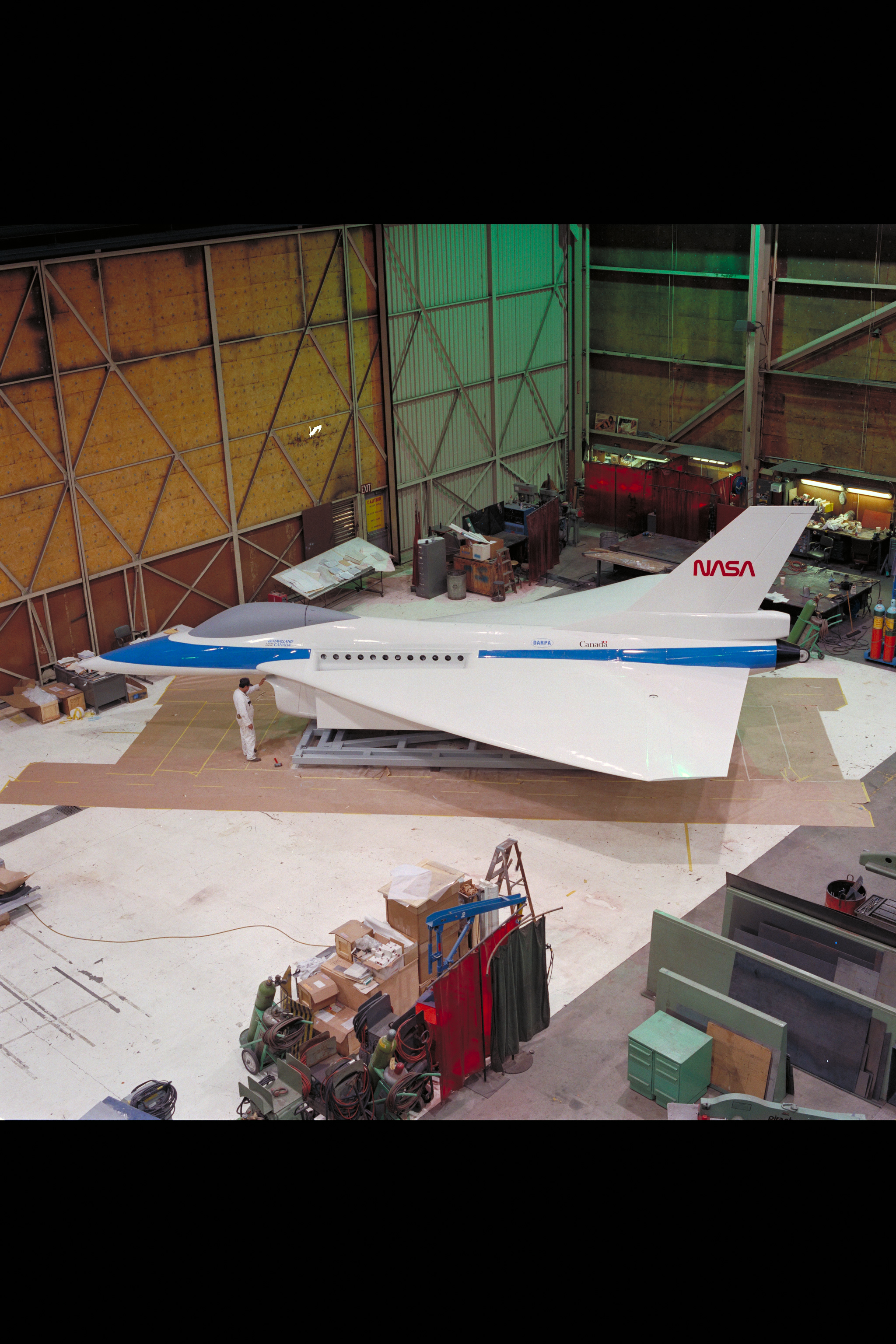 ARC-1987-AC87-0372-143