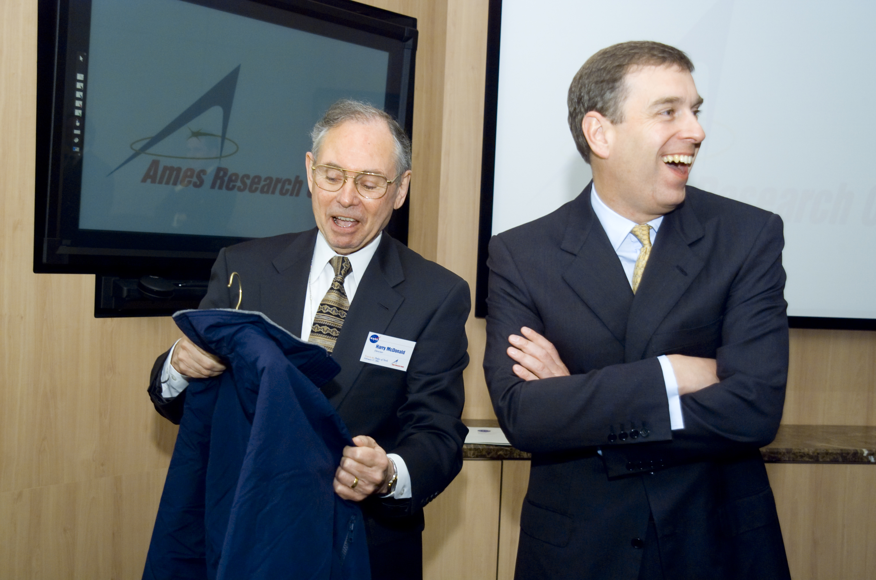 ARC-2002-ACD02-0028-08