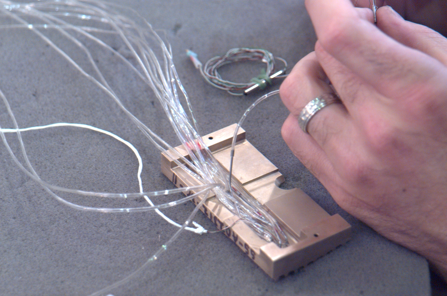 ARC-2004-ACD04-0159-004