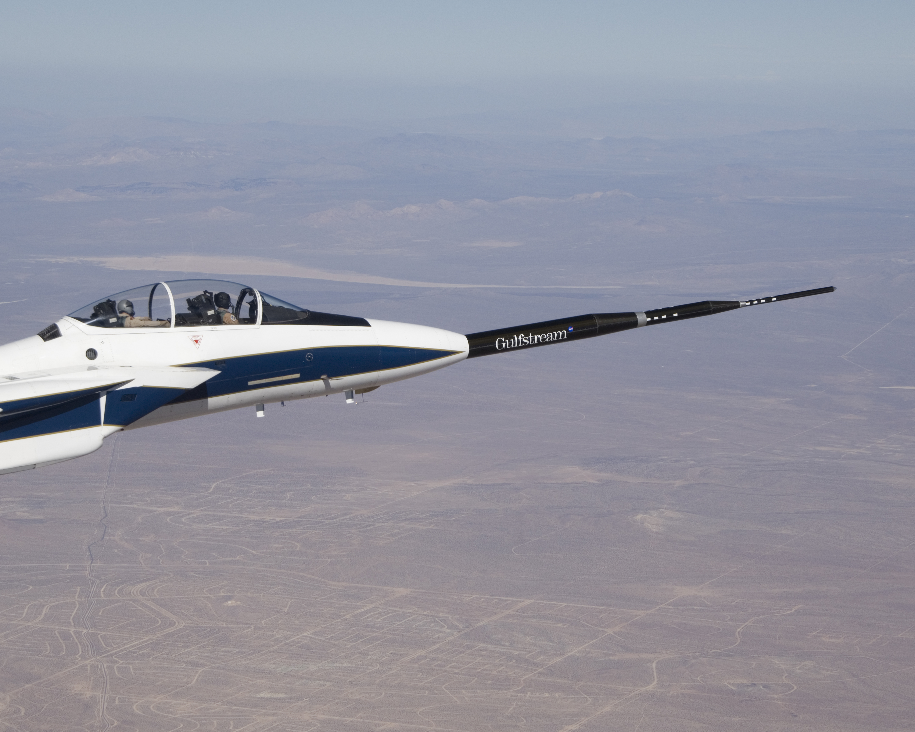NASA F-15B #836 in flight with Quiet Spike attached