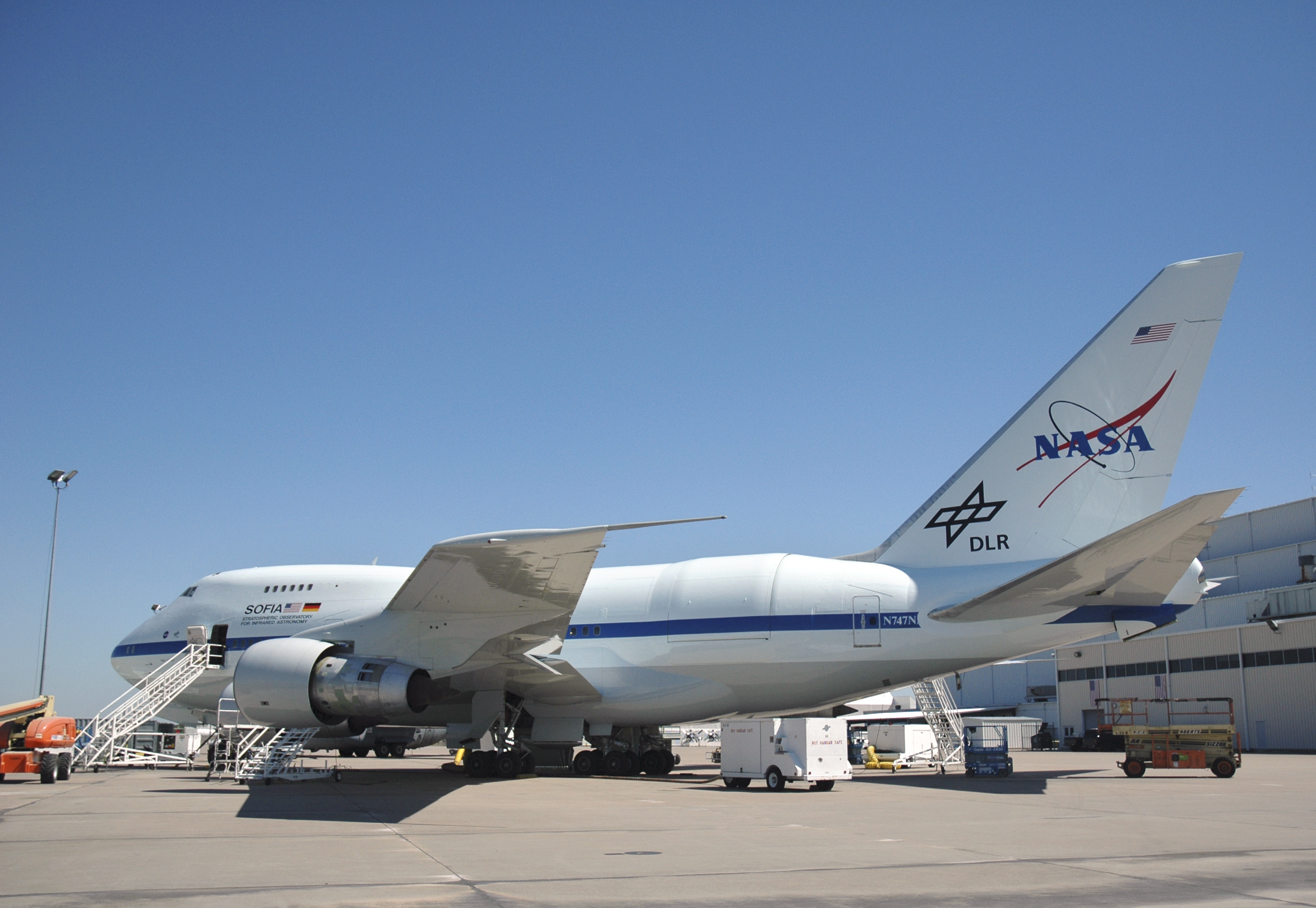 NASA's Stratospheric Observatory for Infrared Astronomy 747SP shows off its new blue-and-white livery at L-3 Communications' Integrated Systems in Waco, Texas