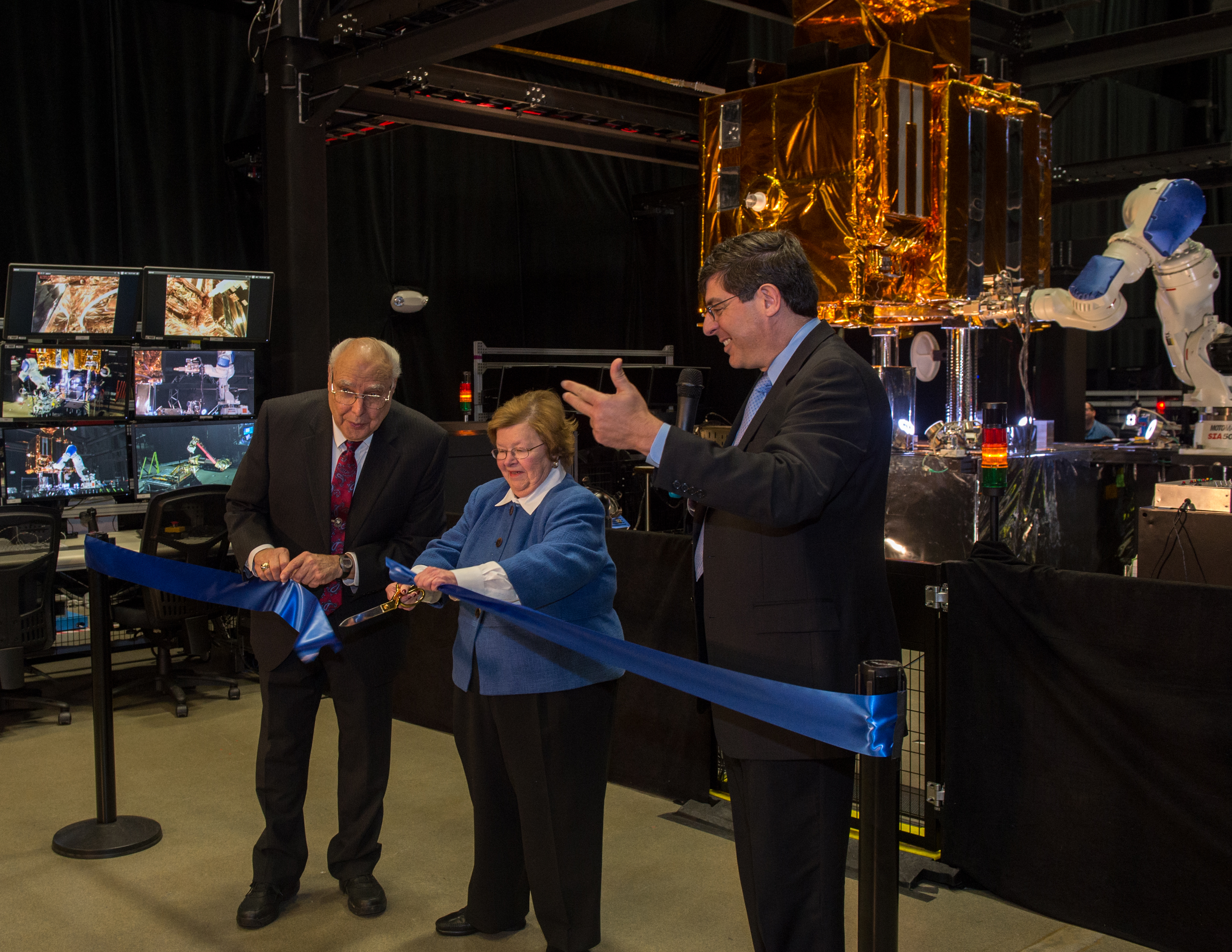 Senator Barbara Mikulski Visits NASA Goddard