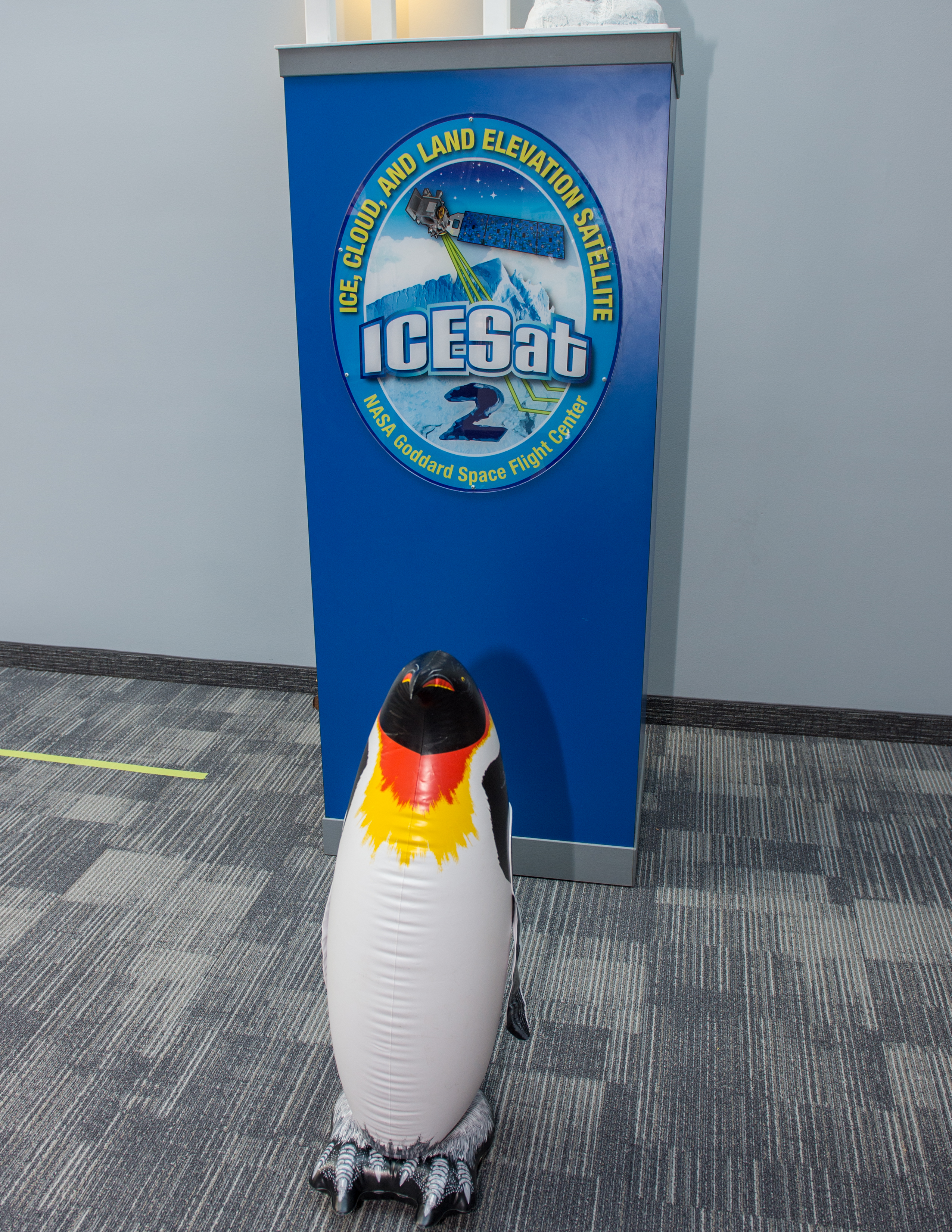 ICESat-2 Friends and Family Day. Tours and activities in Buildin