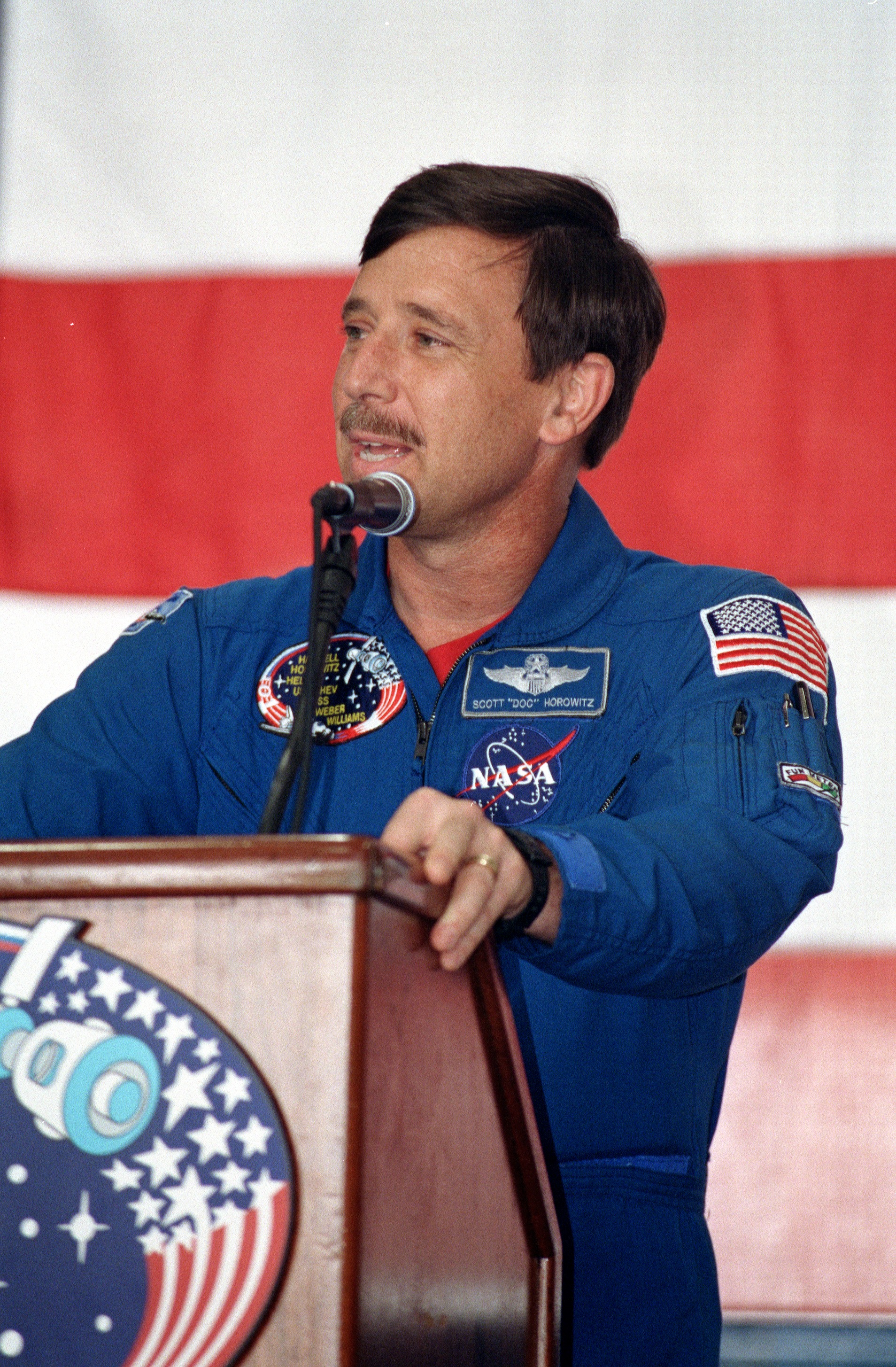 STS-101 crew return at Ellington Field