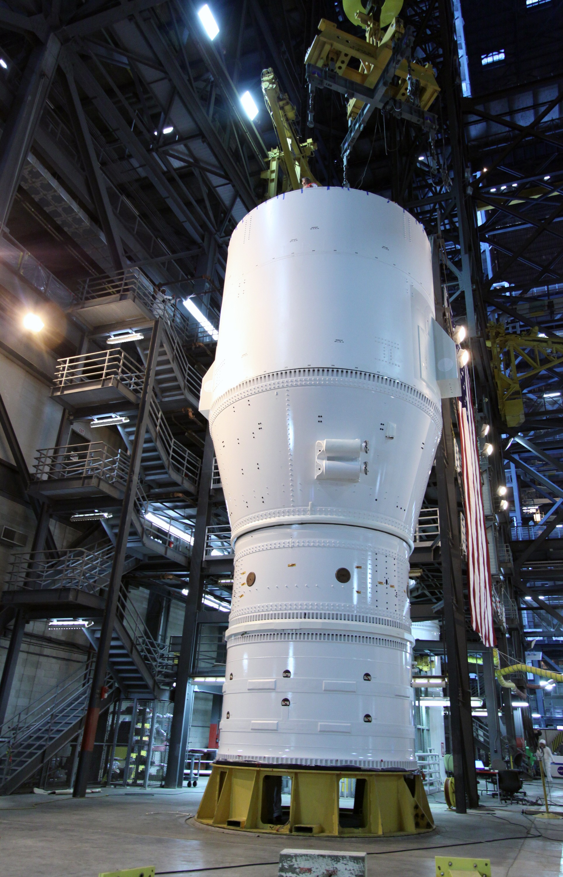KSC-2009-3892