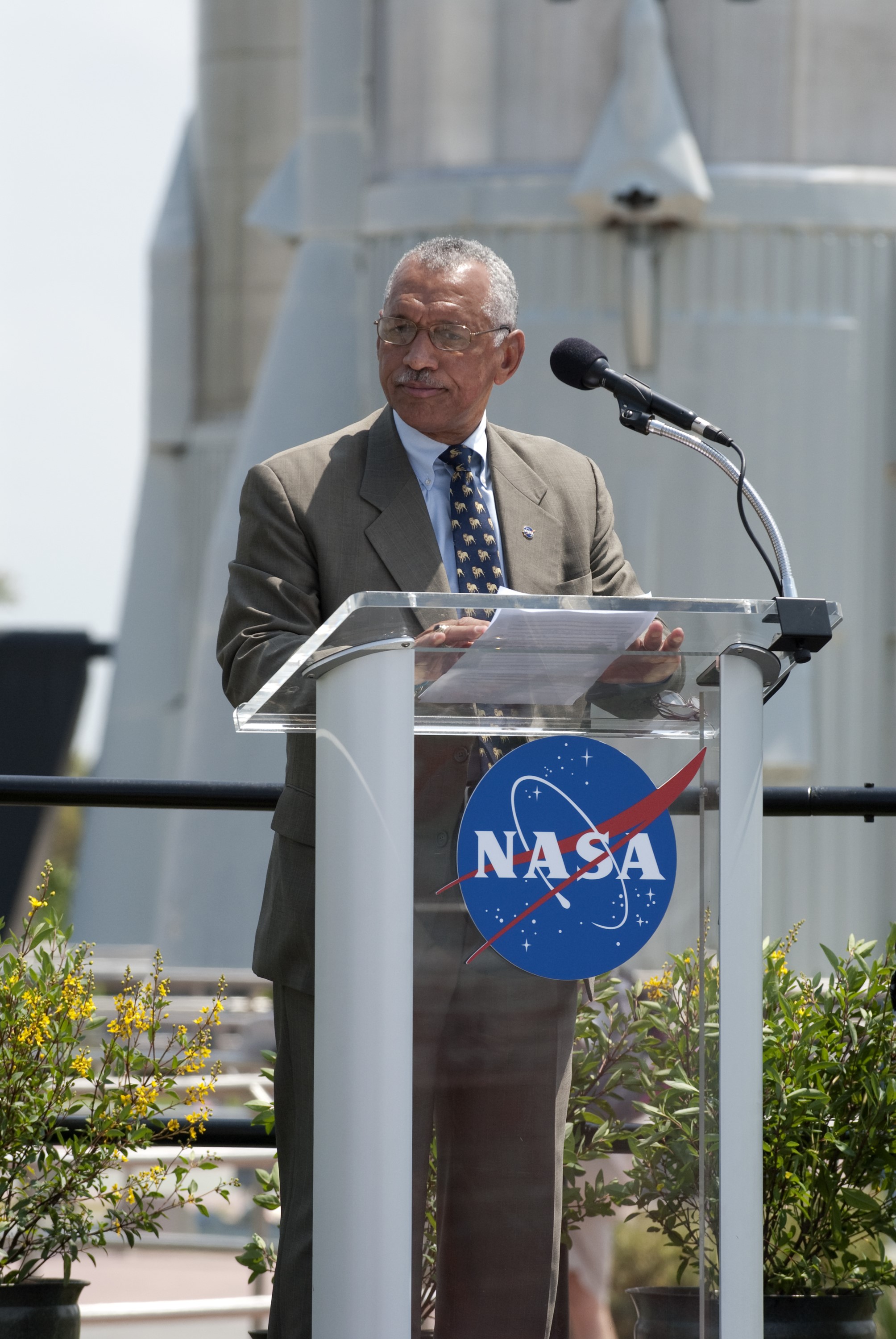 KSC-2011-3298