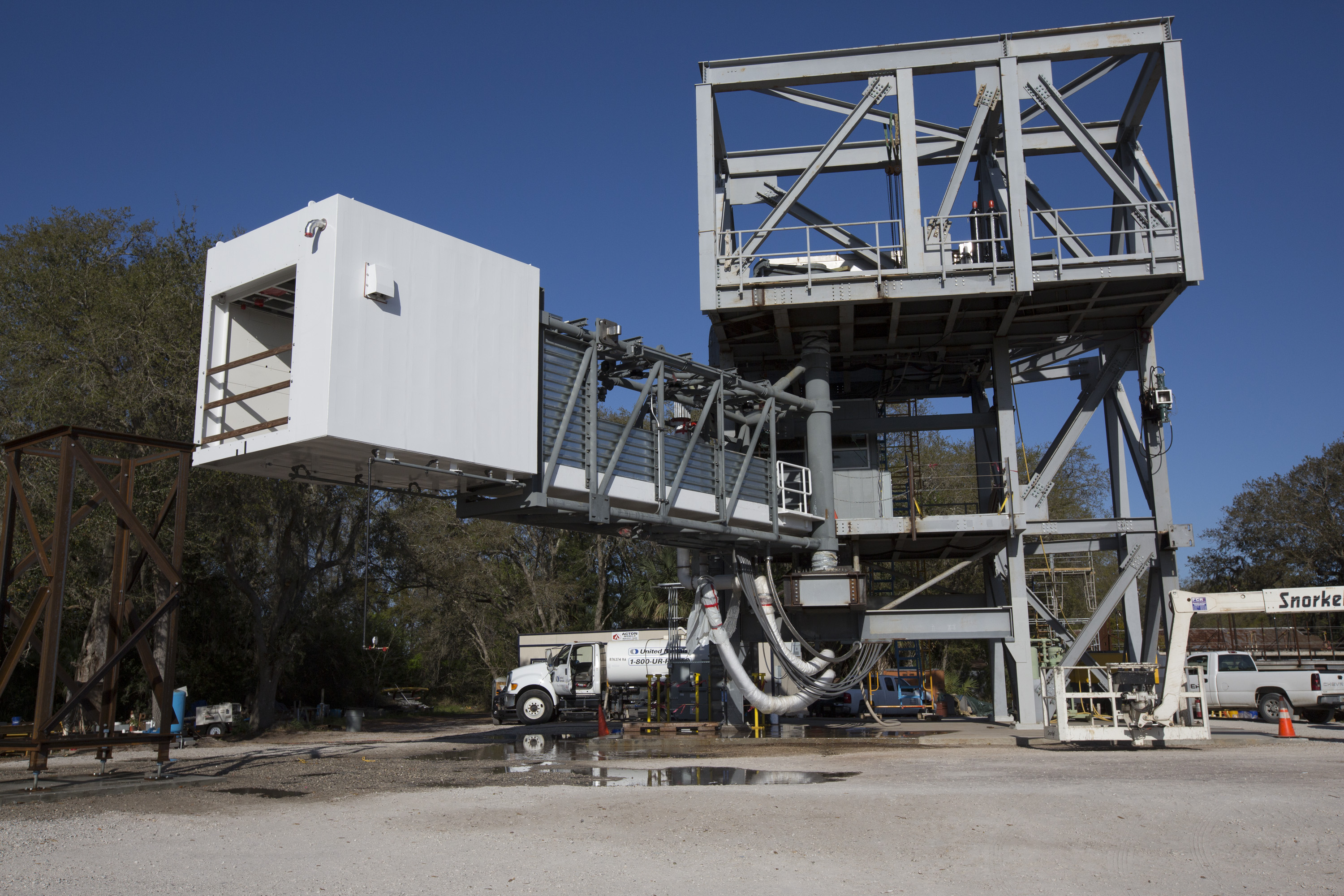 CCP Boeing/ULA Crew Access Arm Emergency Evacuation Water Test