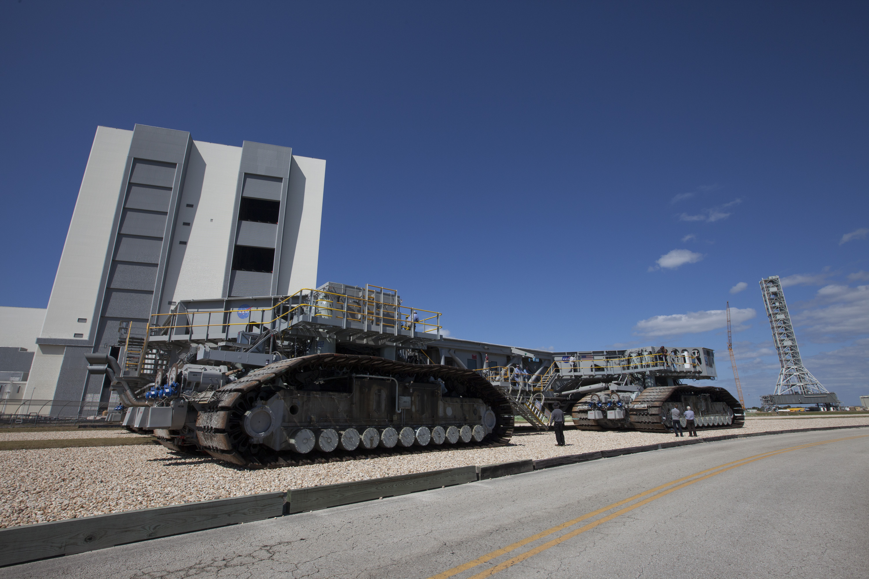 Crawler Transporter 2 Trek