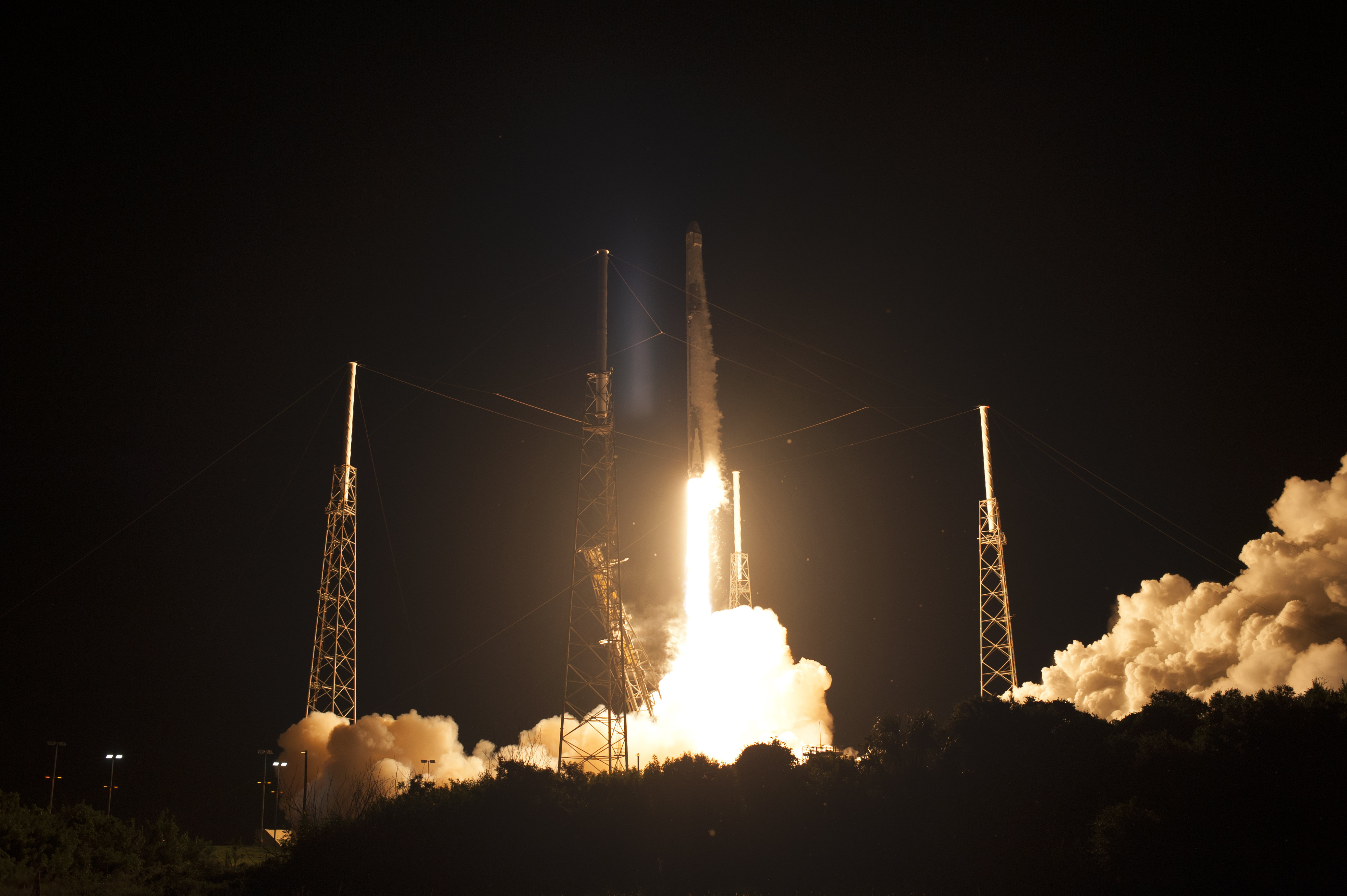 SpaceX CRS-15 Liftoff
