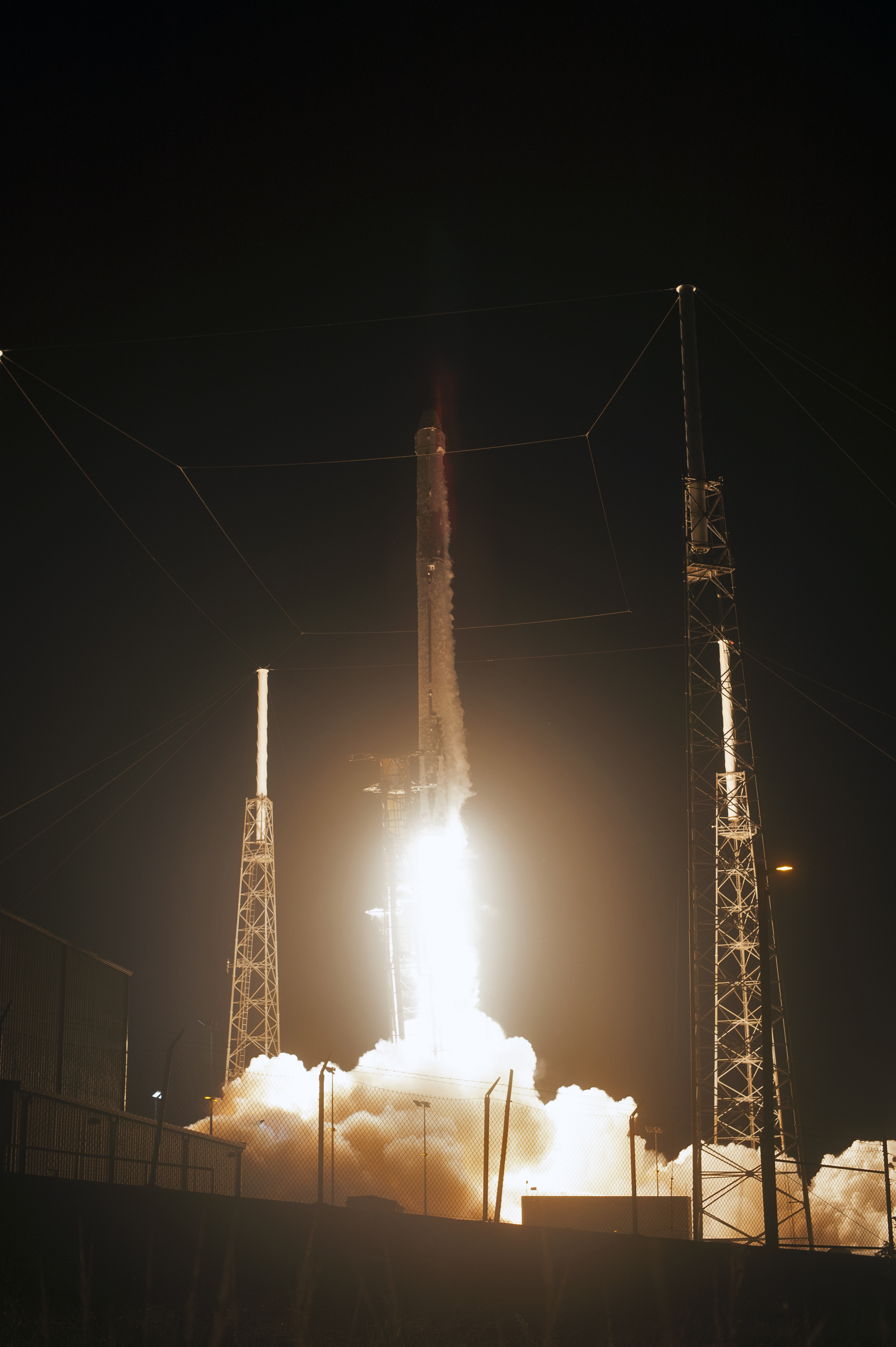 SpaceX CRS-15 Liftoff