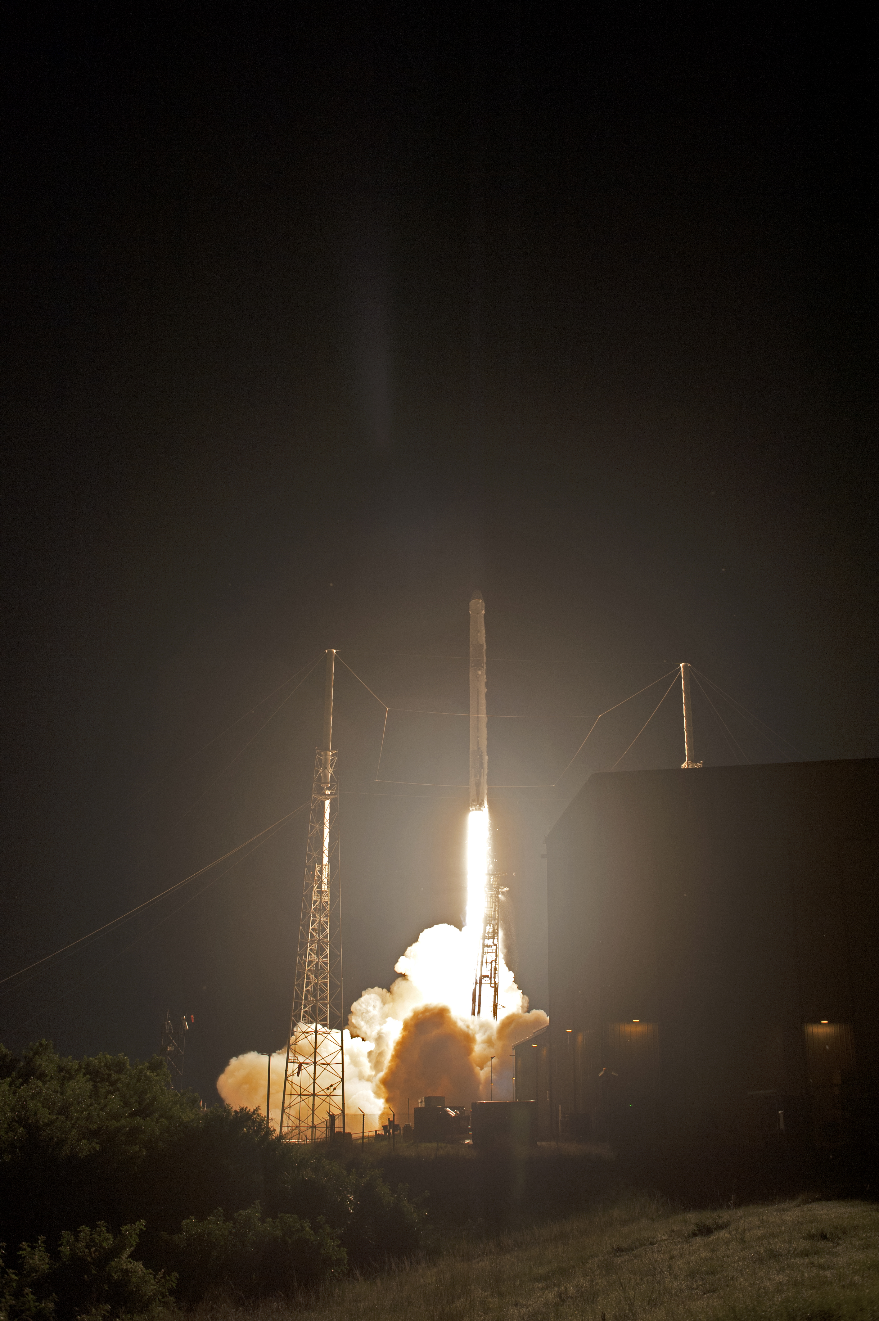 SpaceX CRS-15 Liftoff