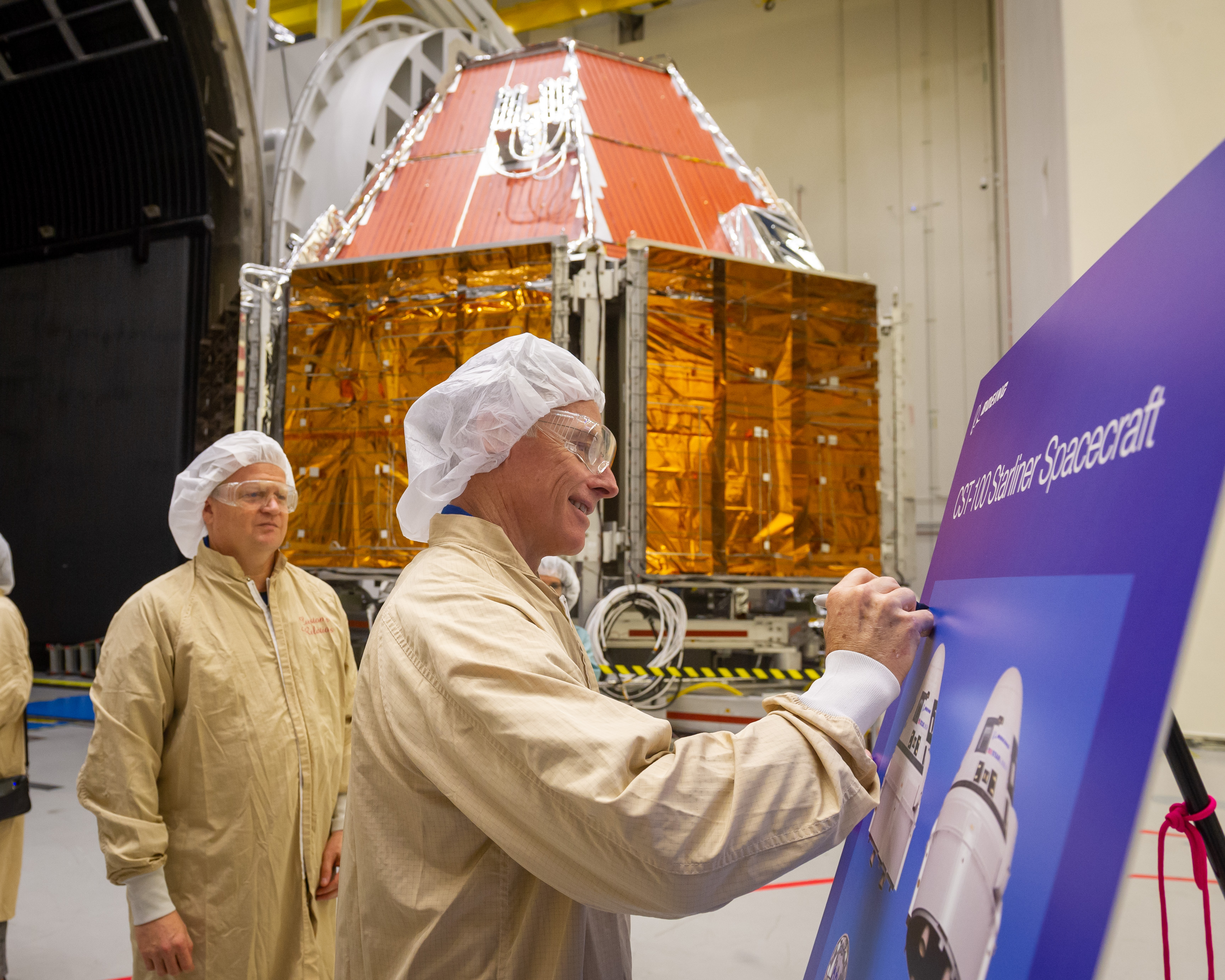 CCP Astronauts Visit Test Facilities in California