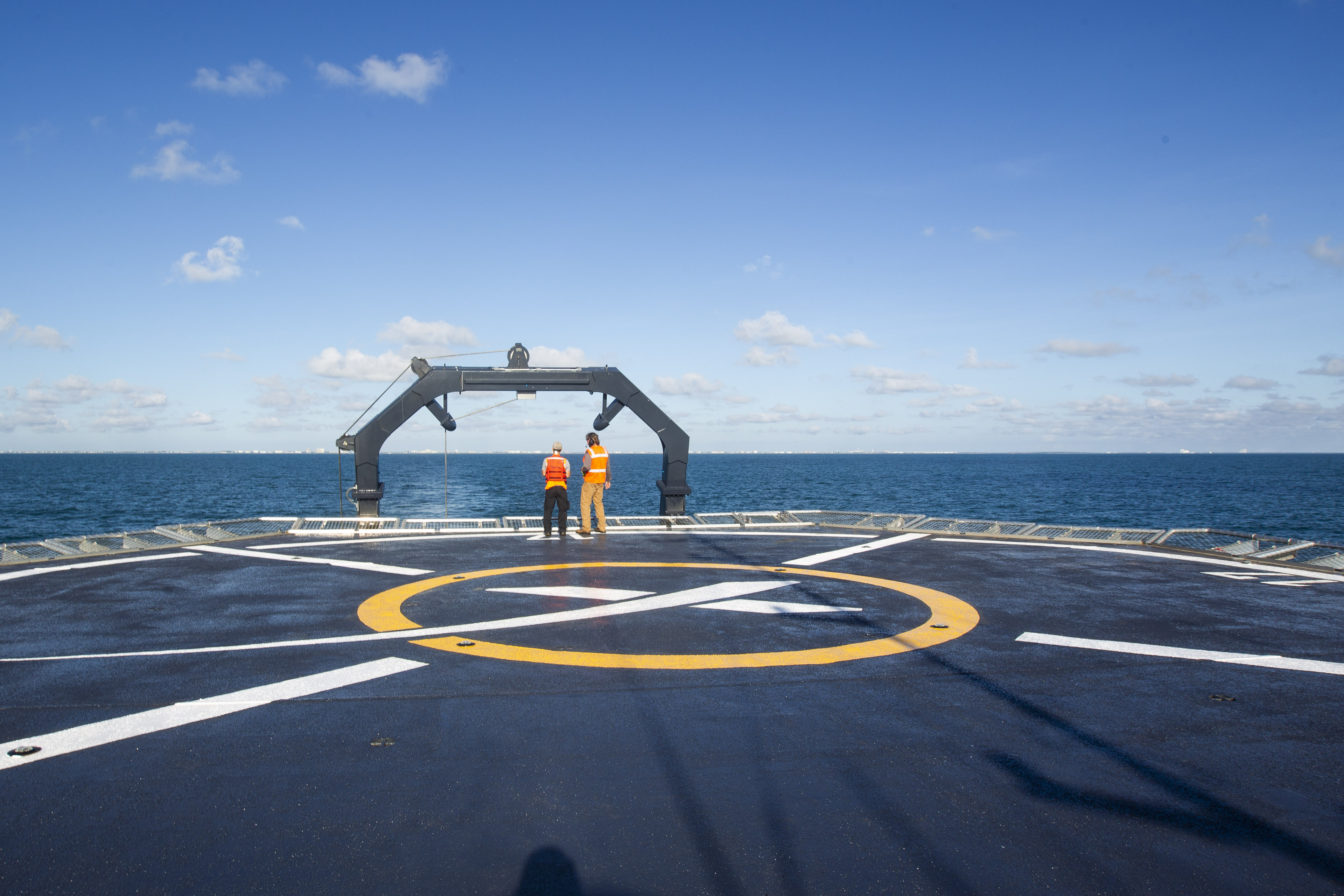 SpaceX Helicopter Landing Test on the Crew Recovery Ship
