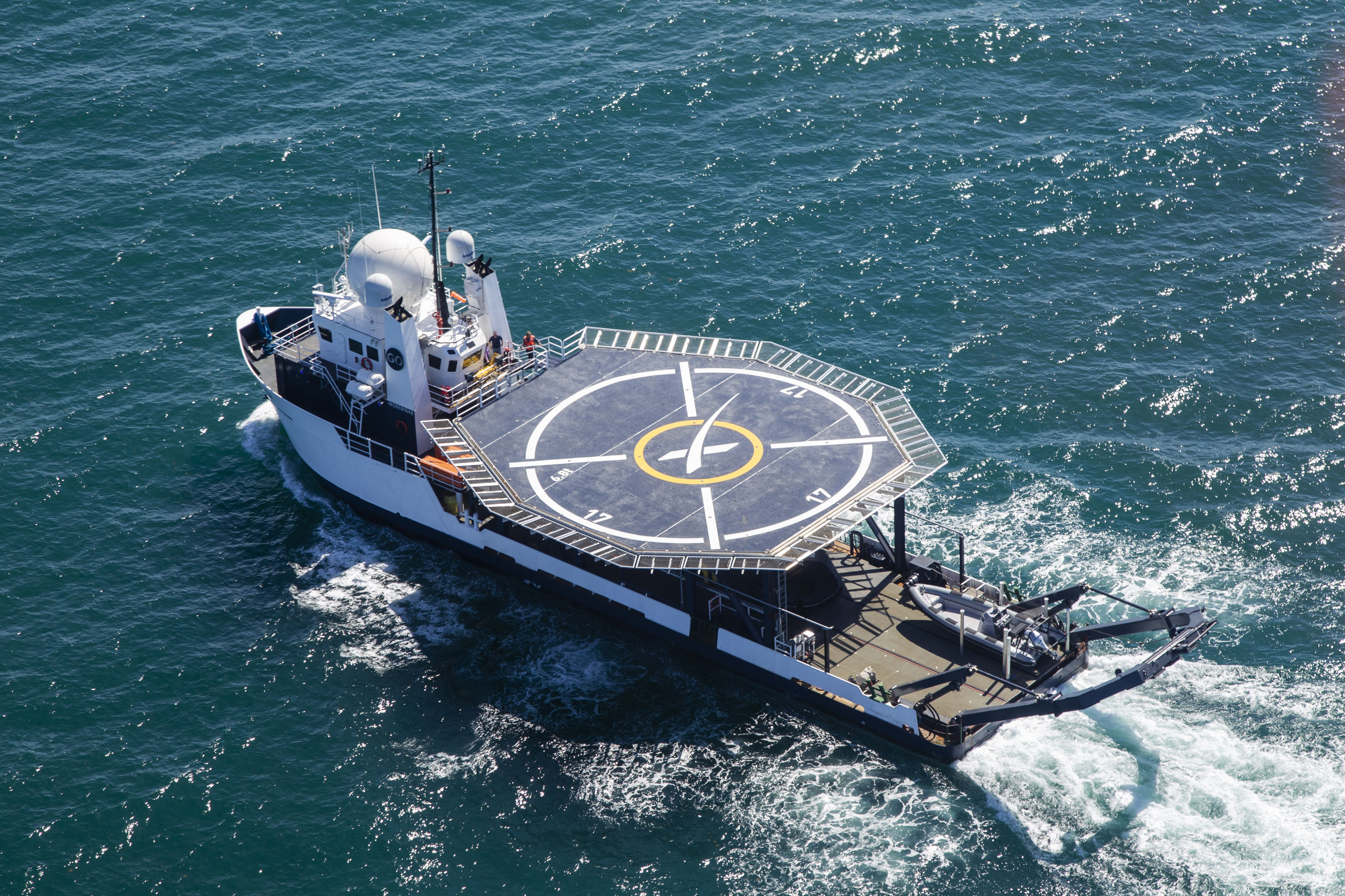 SpaceX Helicopter Landing Test on the Crew Recovery Ship