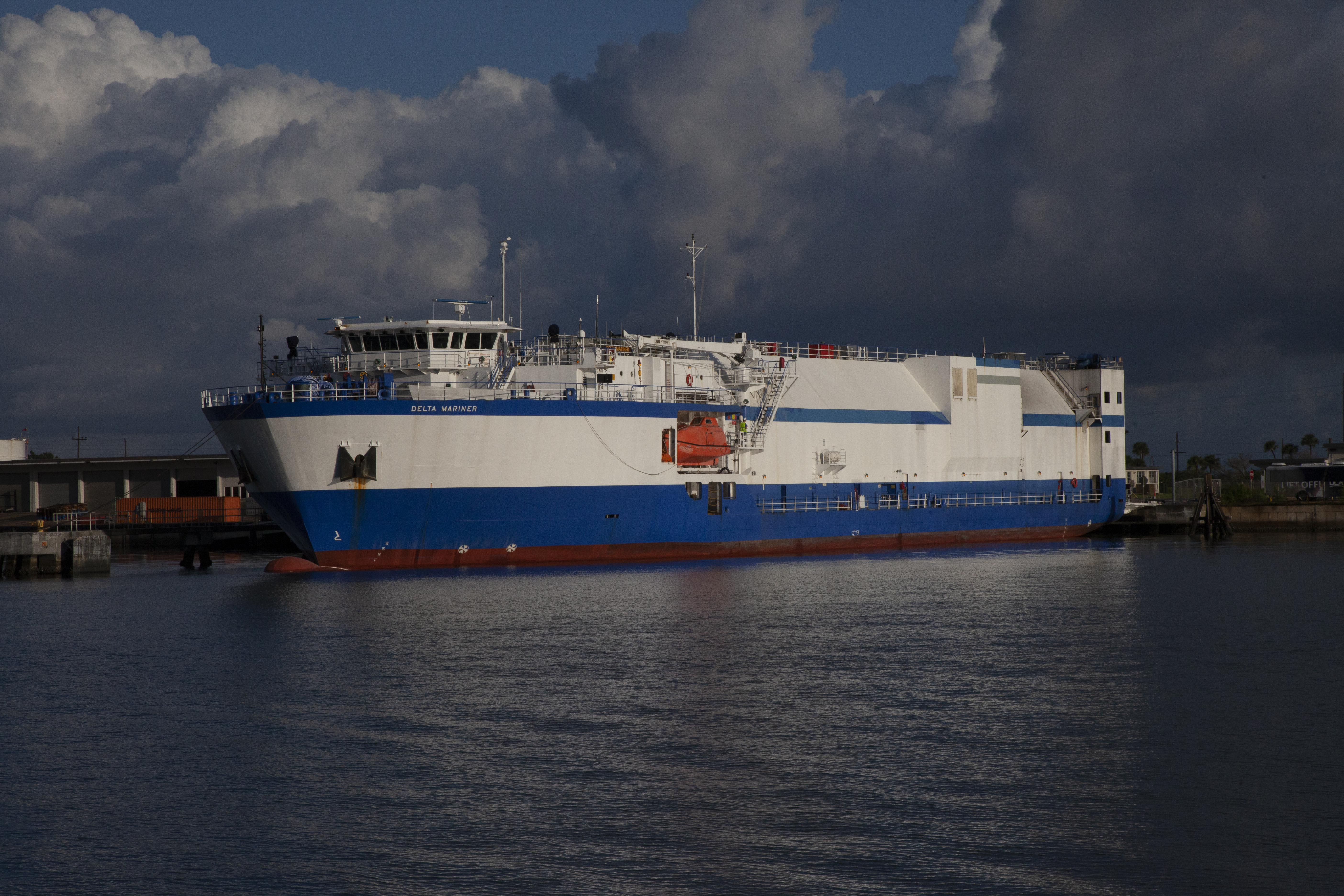 CCP/Boeing ULA Atlas V Centaur Arrival for OFT