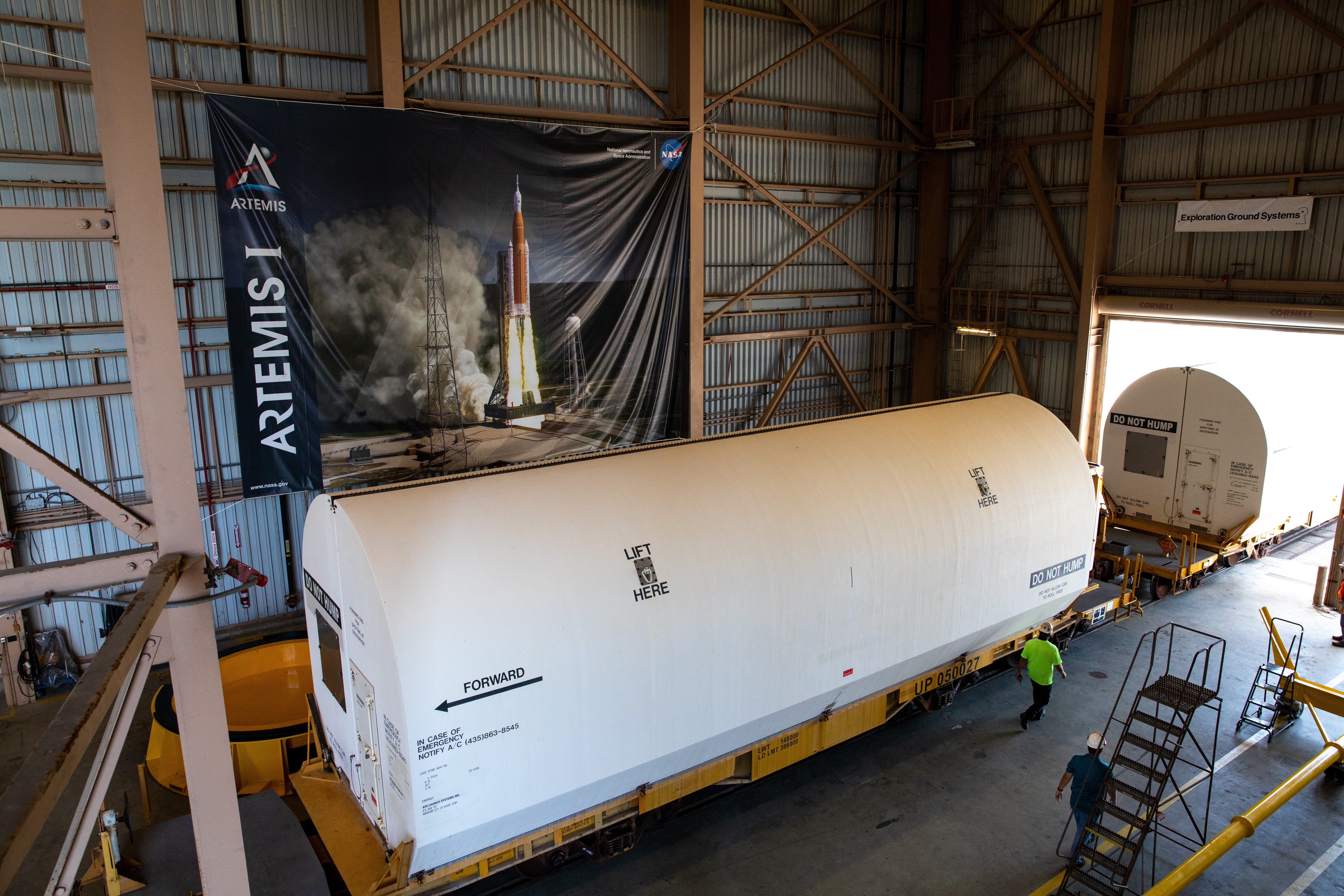 Artemis I Booster Segment Mate Pinning