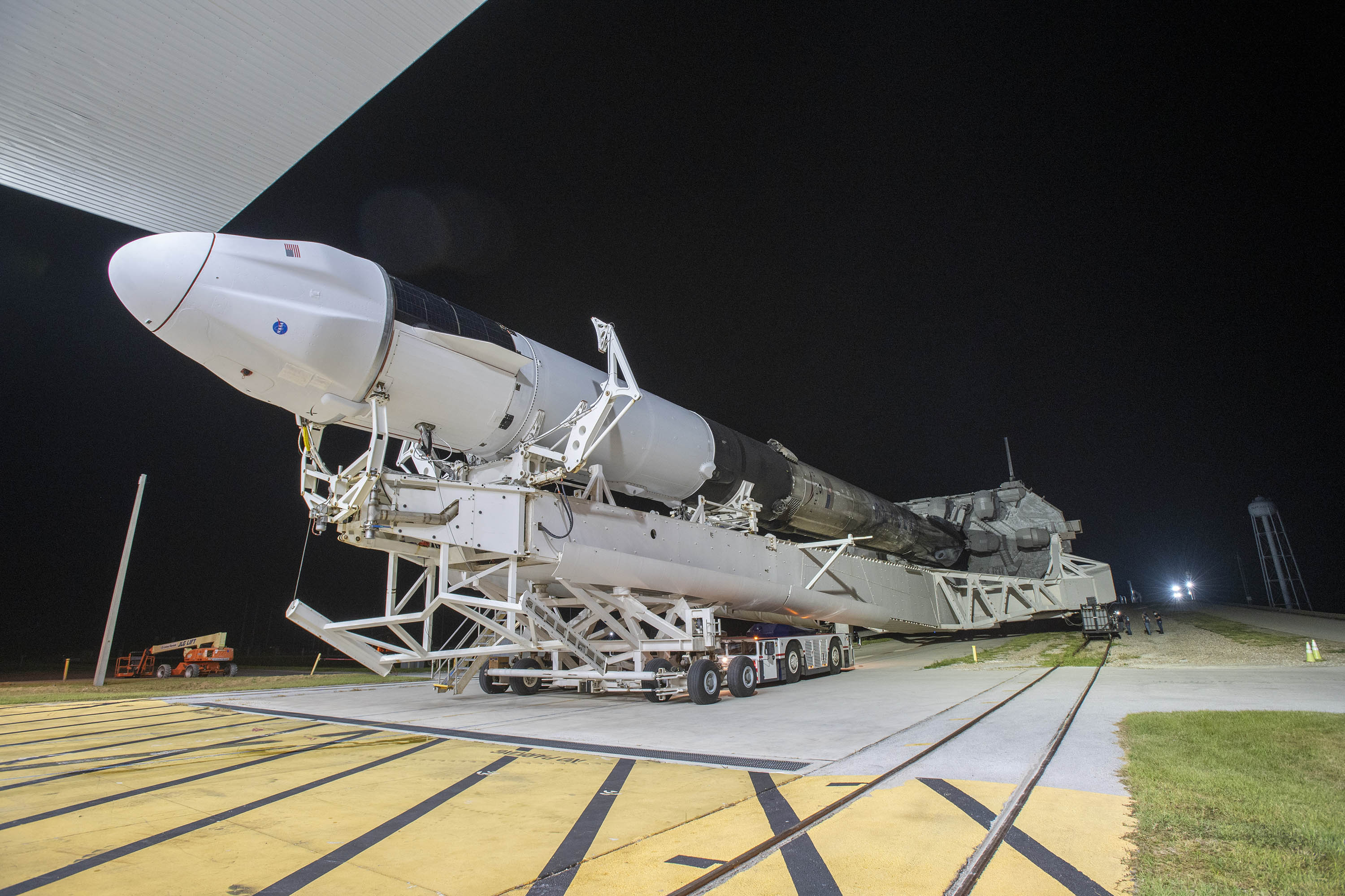 SpaceX CRS-23 Rollout