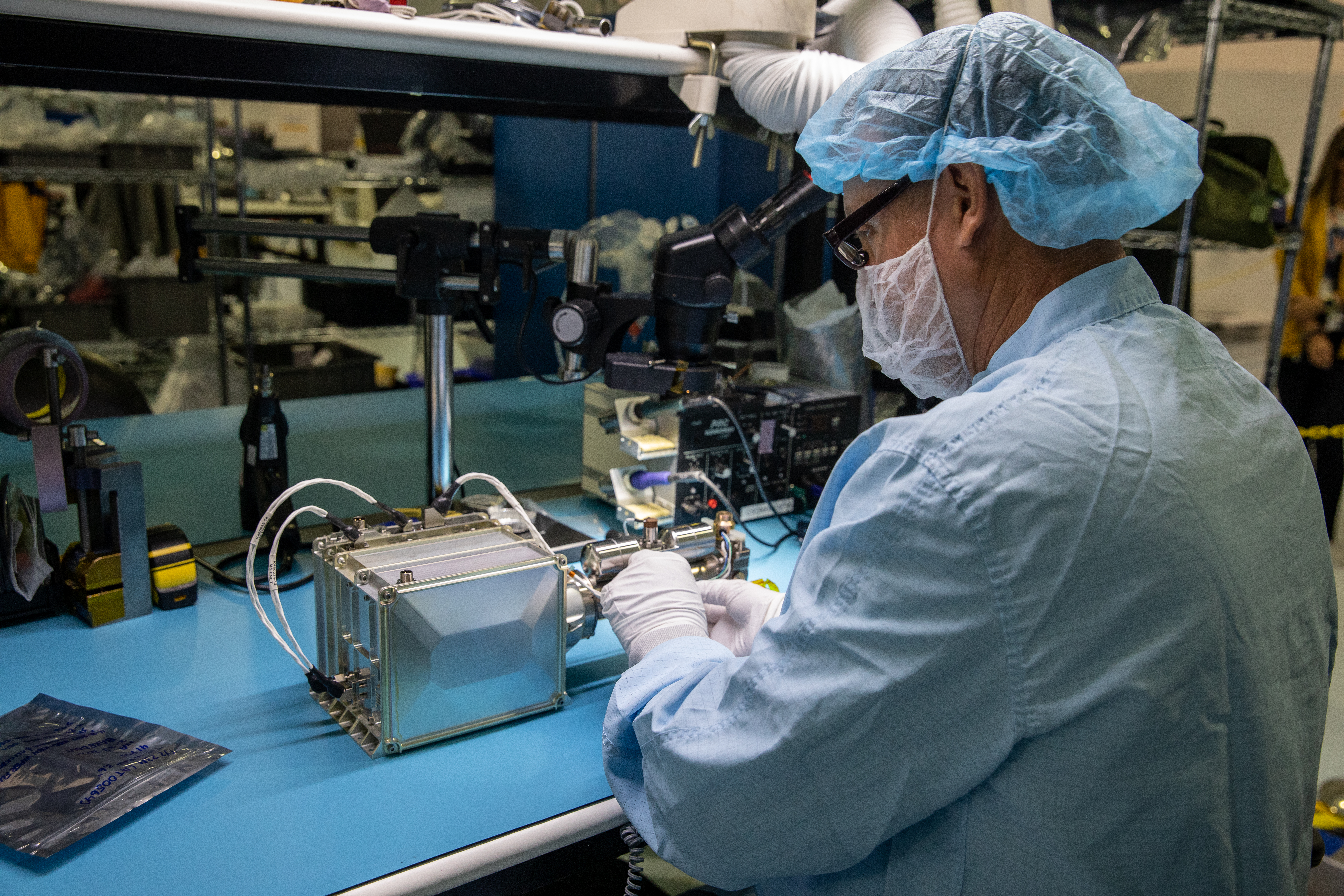 Install Flight Instrument on Radiator for MSolo