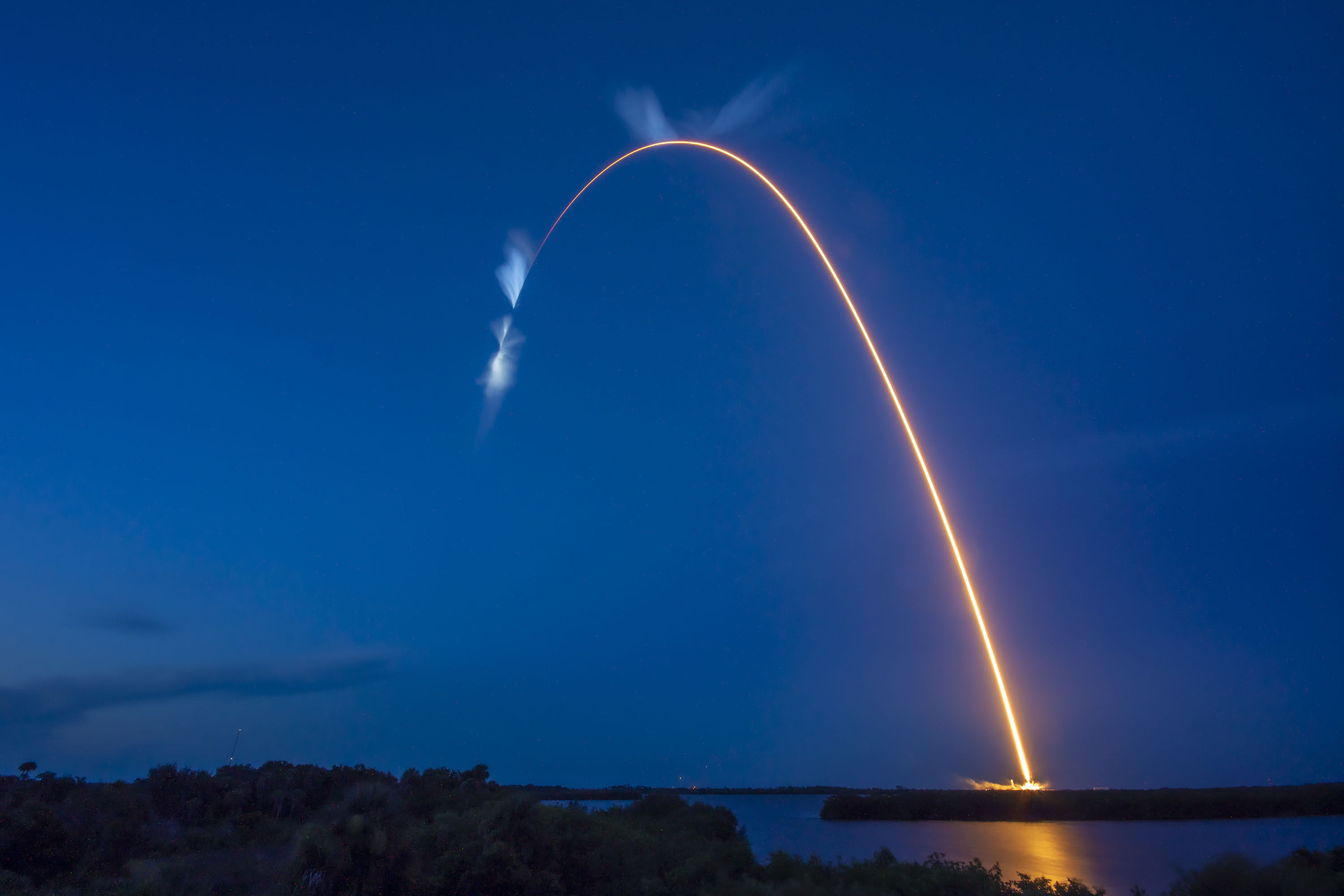 SpaceX CRS-25 Liftoff