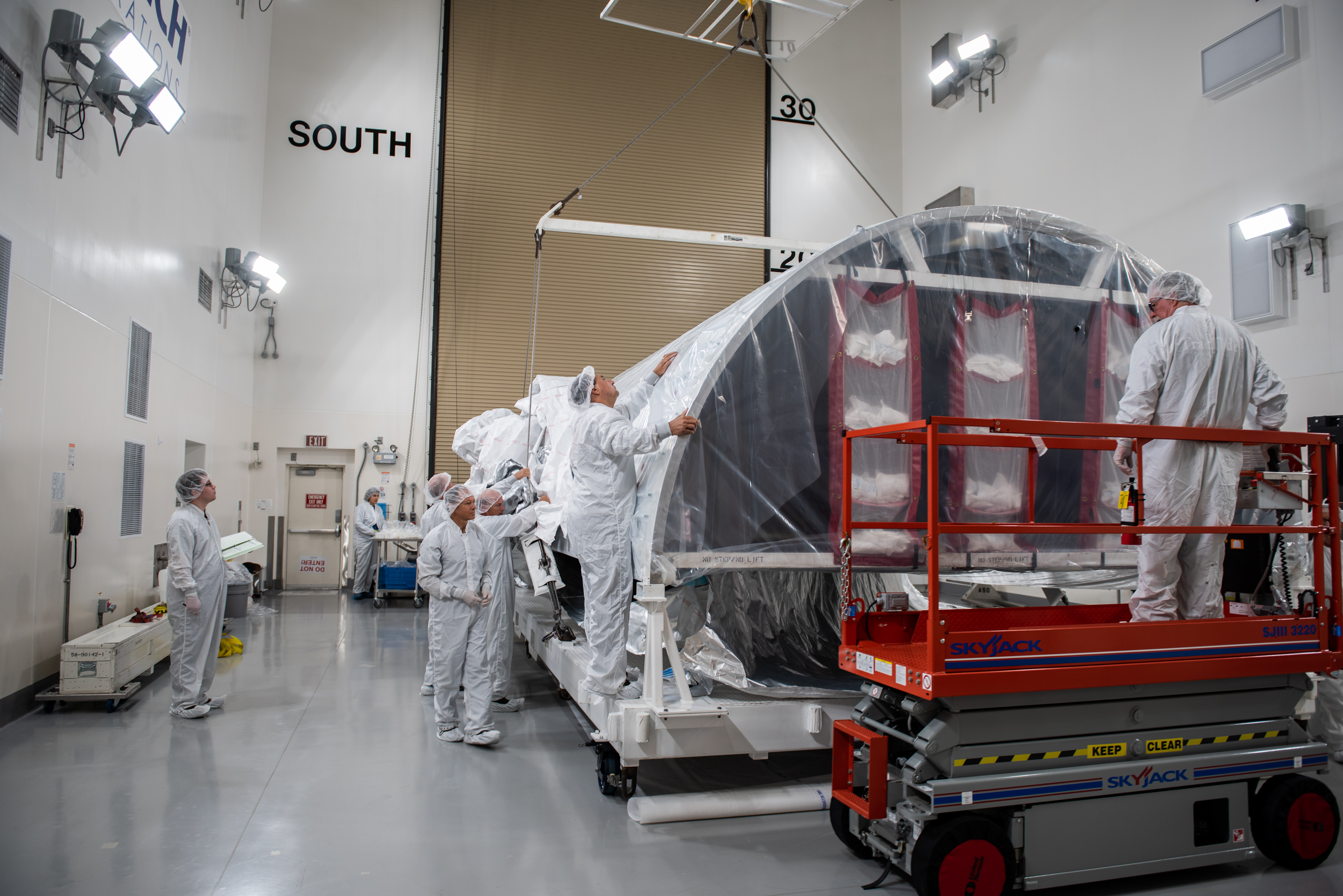 JPSS-2 Atlas V Fairing Transport from B7525 to Astrotech