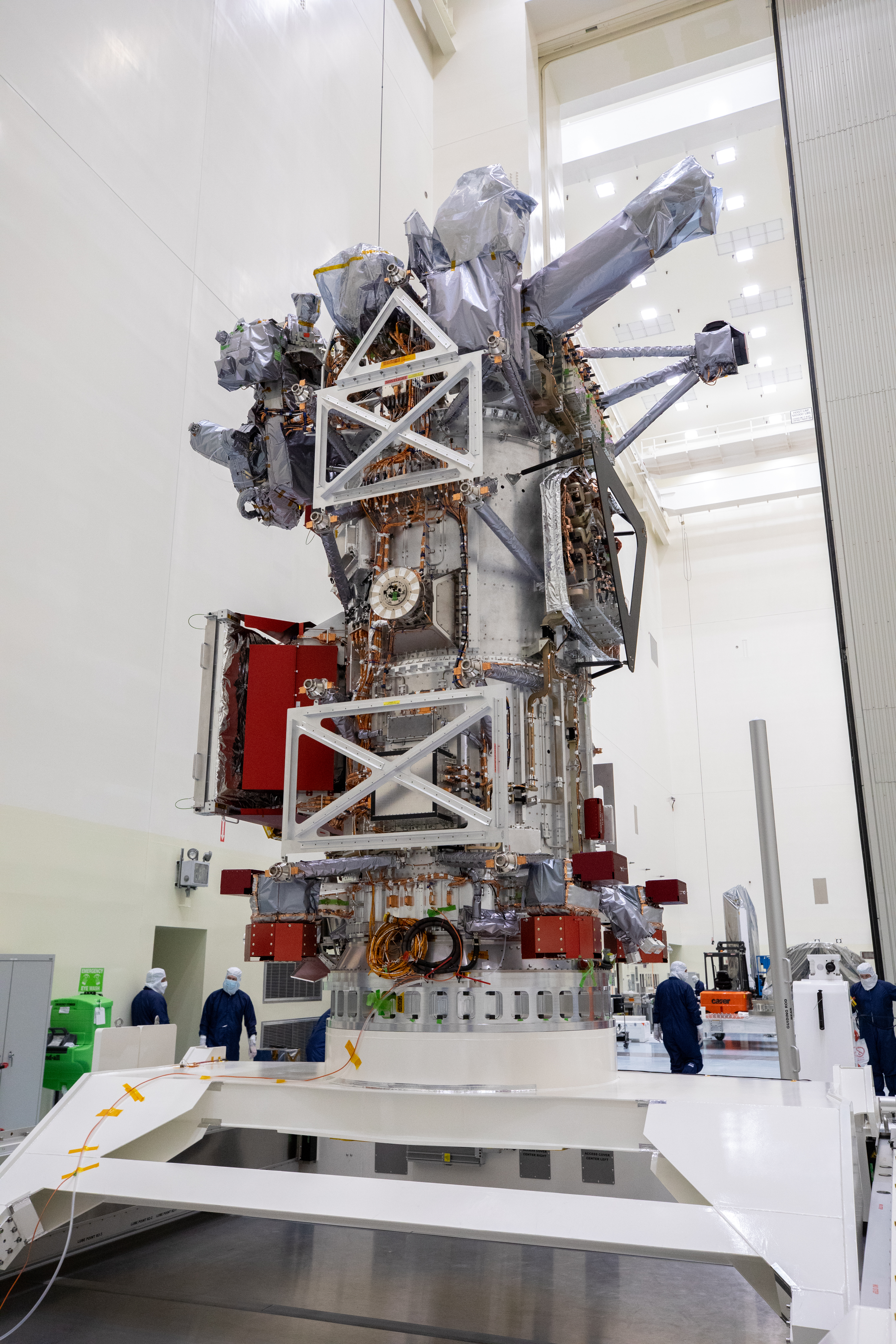 Europa Clipper Spacecraft Rotate to Vertical, Lift and Mate to Work Stand