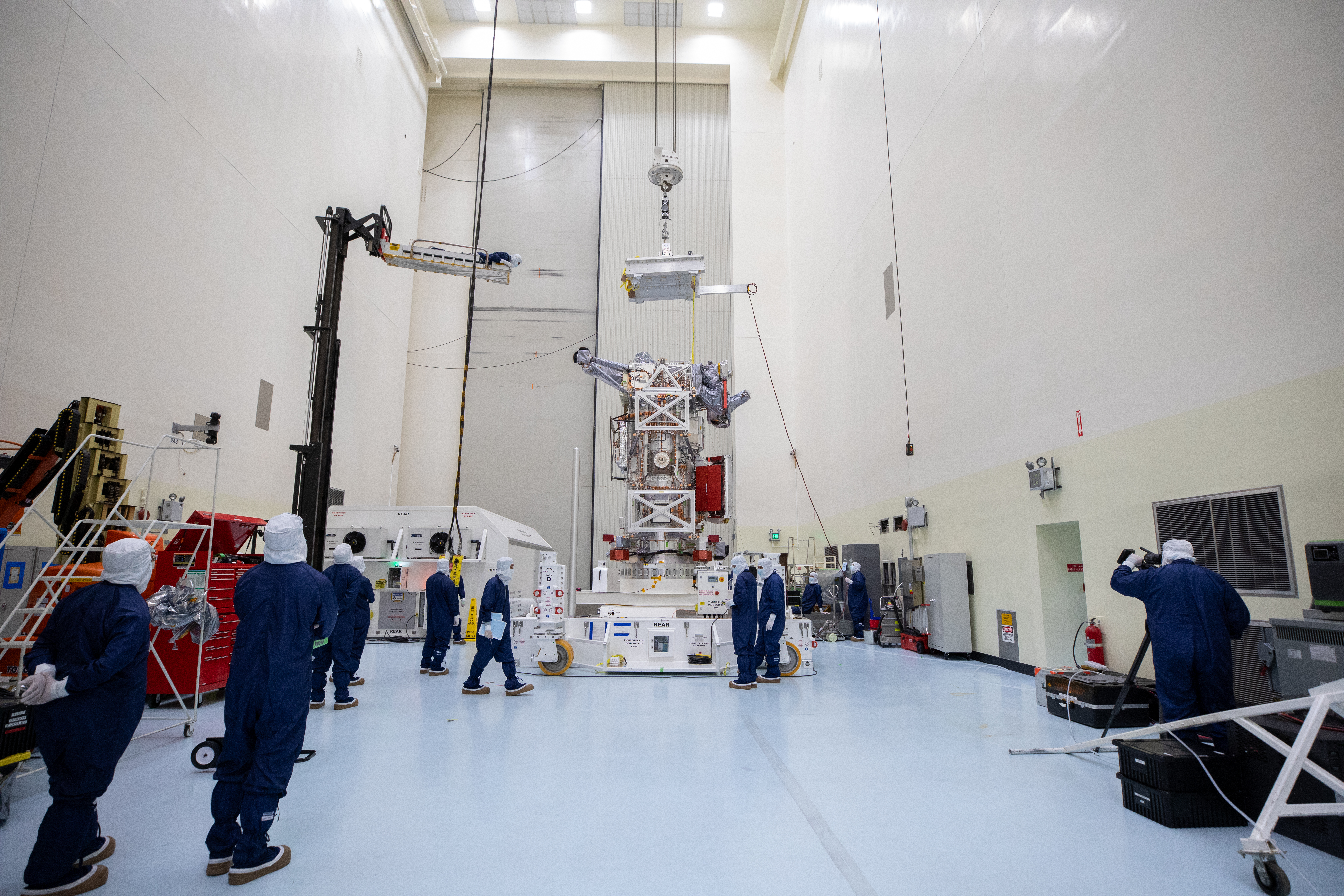 Europa Clipper Spacecraft Rotate to Vertical, Lift and Mate to Work Stand