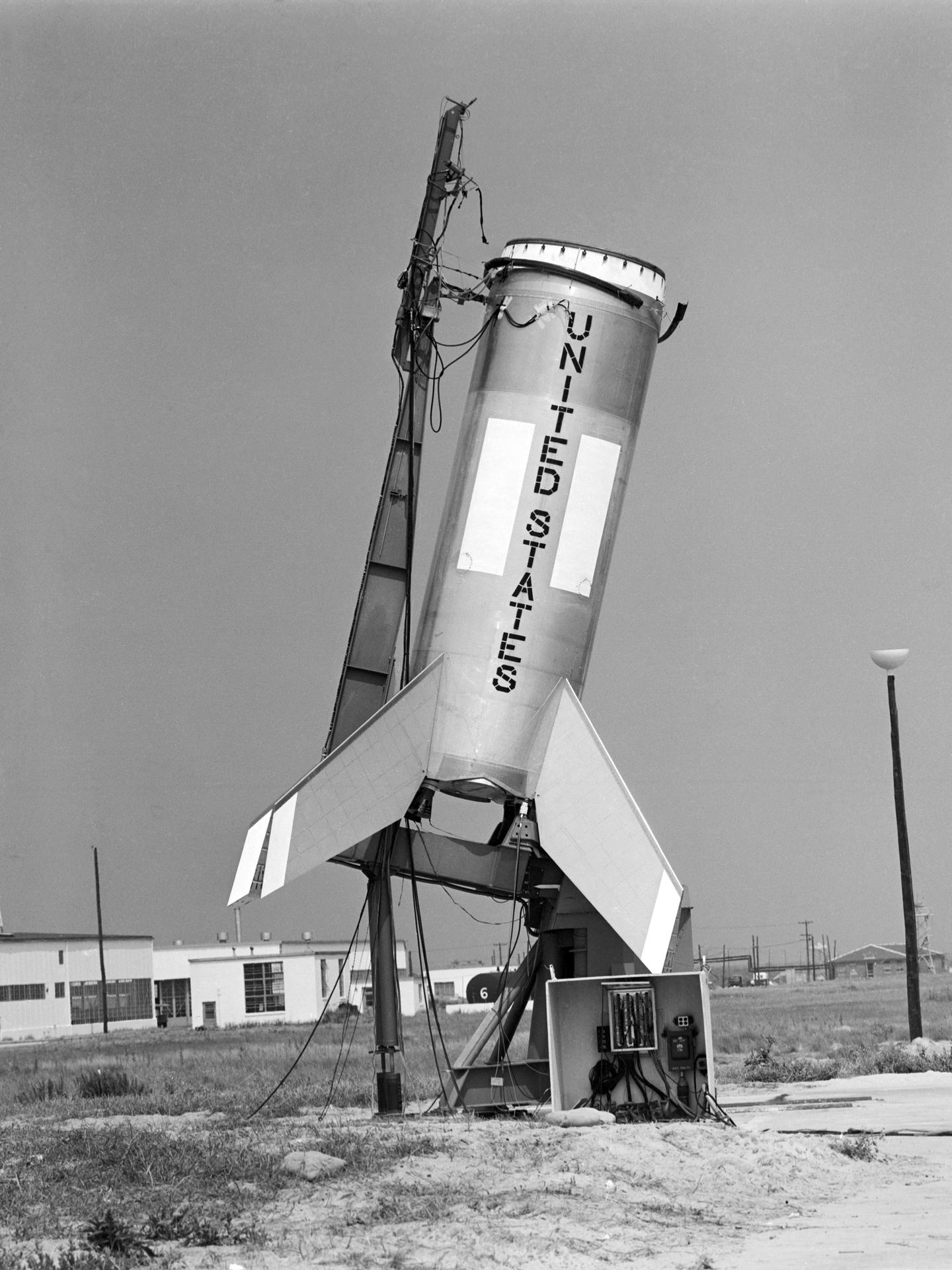 Mercury: testing of the Little Joe booster