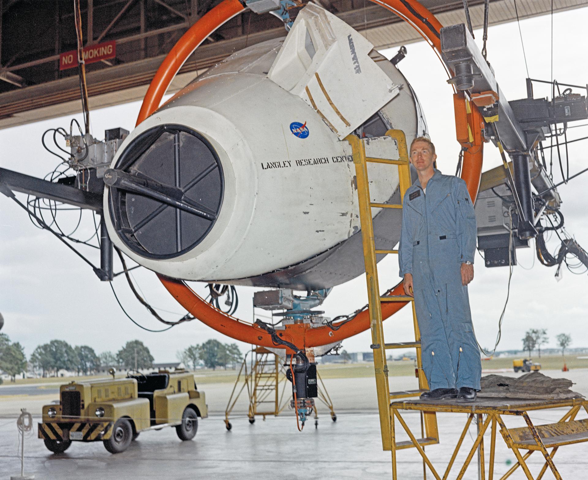 LRC-1968-B701_P-08473