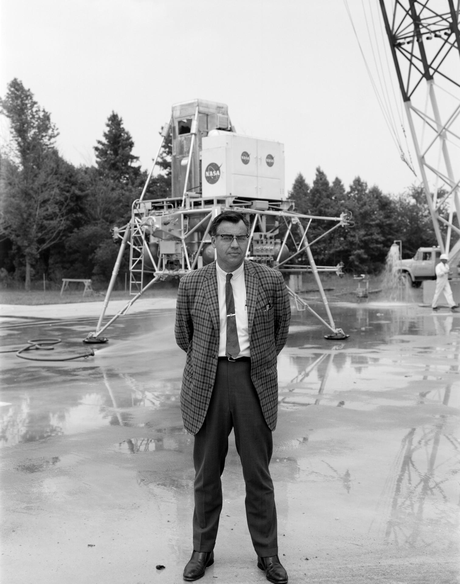 LRC-1969-B701_P-07140