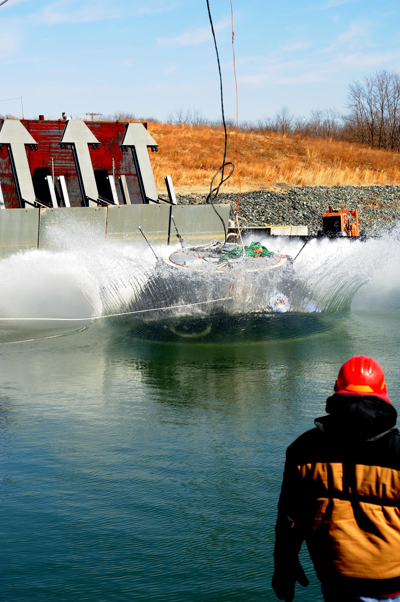 Crew Model Water Landing Module Assessment