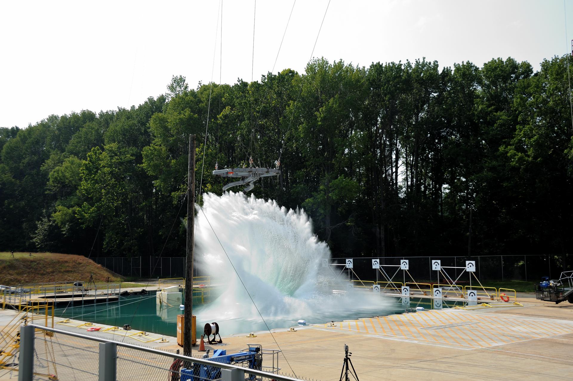 ORION Project-(SPLASH) Structural Passive Landing Attenuation fo