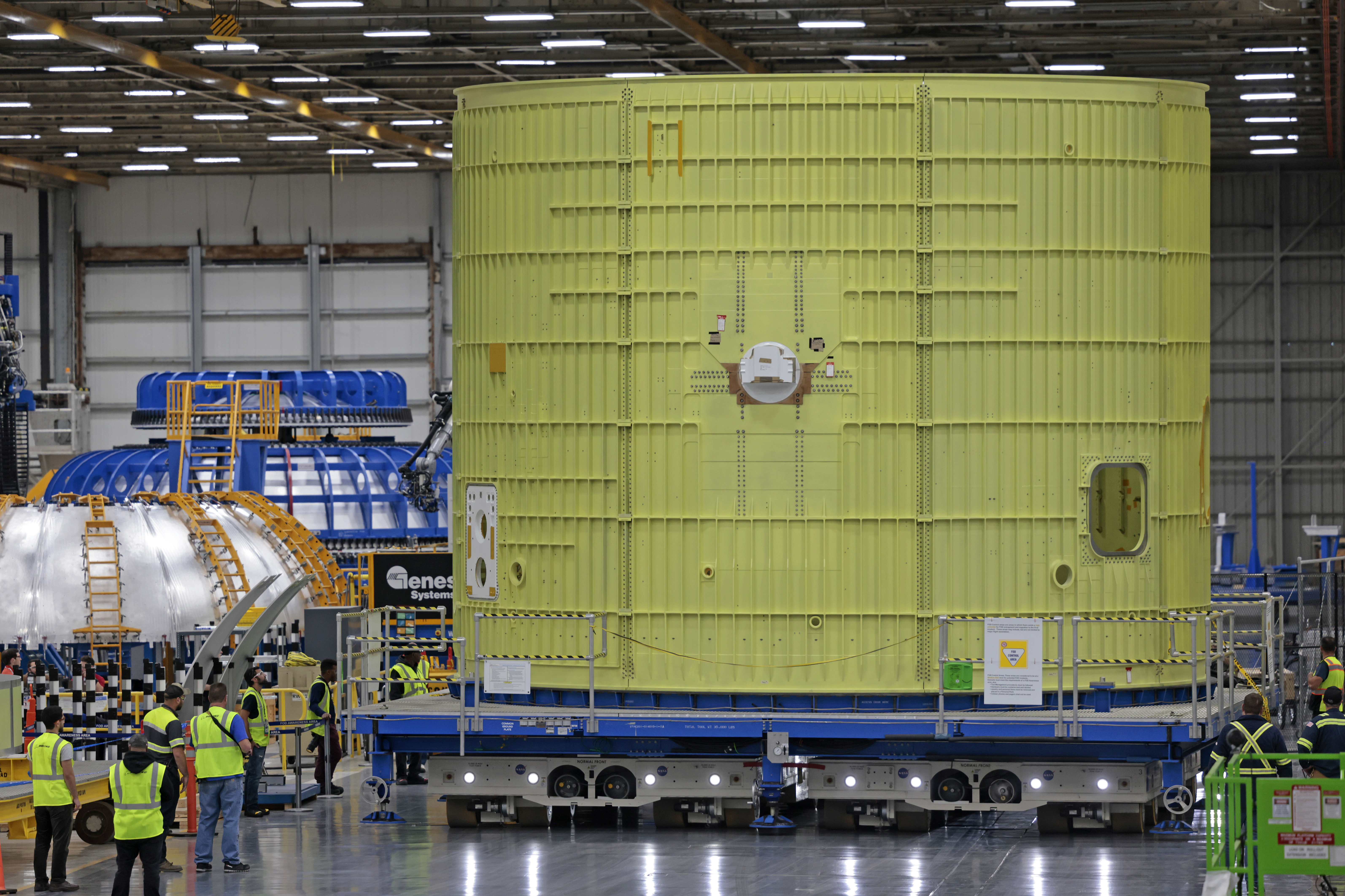 NASA Moves Core Stage 3 Intertank