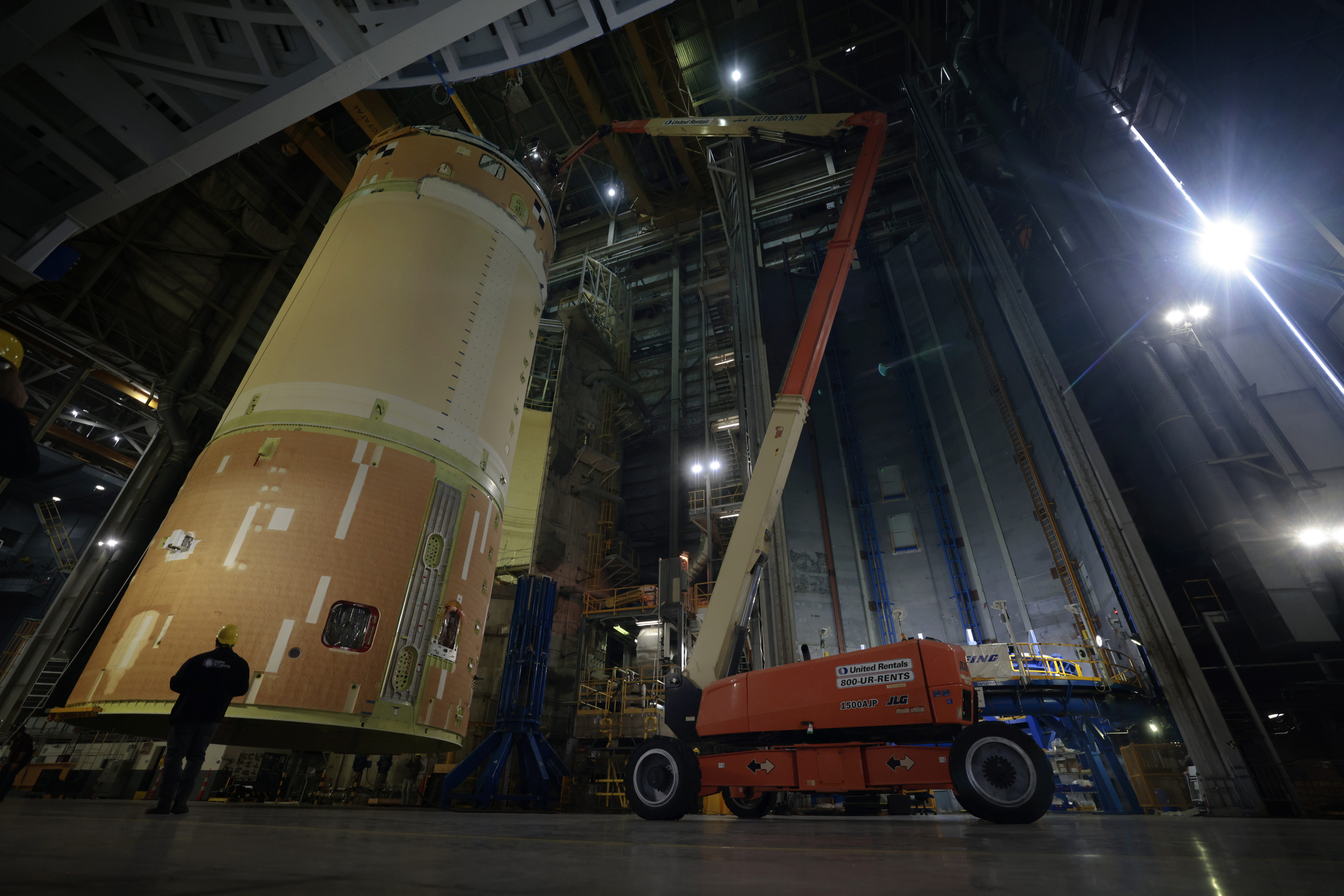 Artemis III Core Stage Forward Join Lifts from Stacking Cell