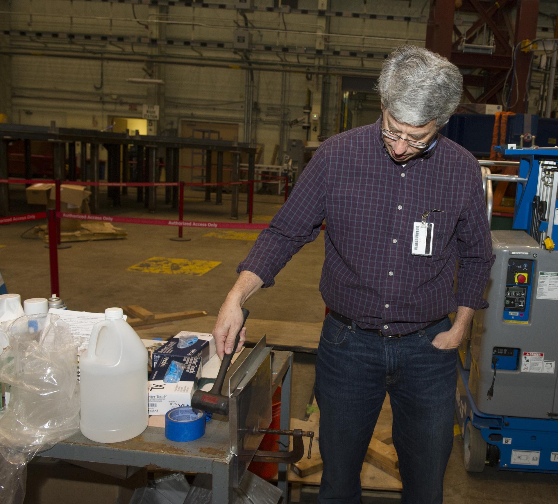 MEASURING FLOW RATE OF EPOXY MIXTURE