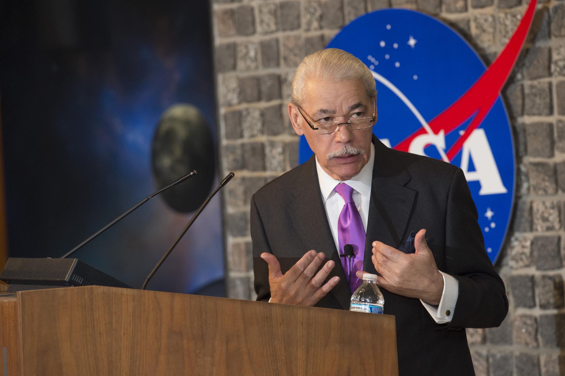 DR. GEORGE FRASER SPEAKS AT THE BLACK HISTORY MONTH COMMEMORATIO