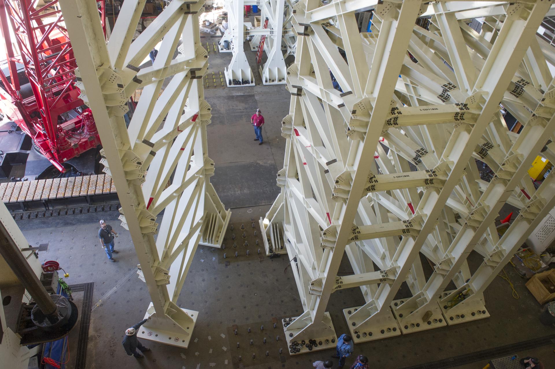 EAST TOWER PANEL ERECTION