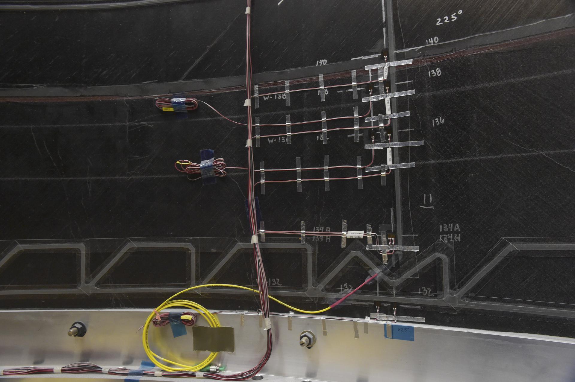 INSTALLATION OF STRESS SENSORS TO SBKF COMPOSITE TANK